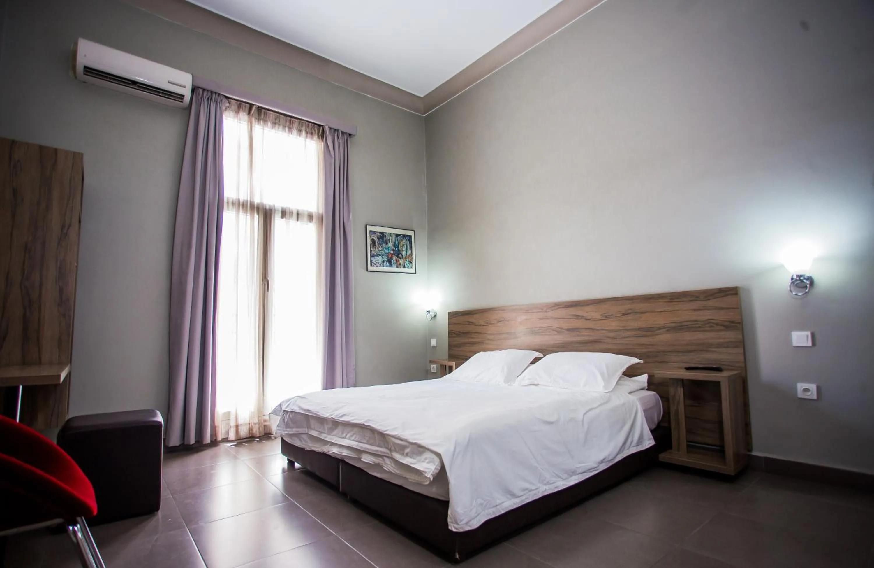 Bedroom, Bed in Hôtel Olympic