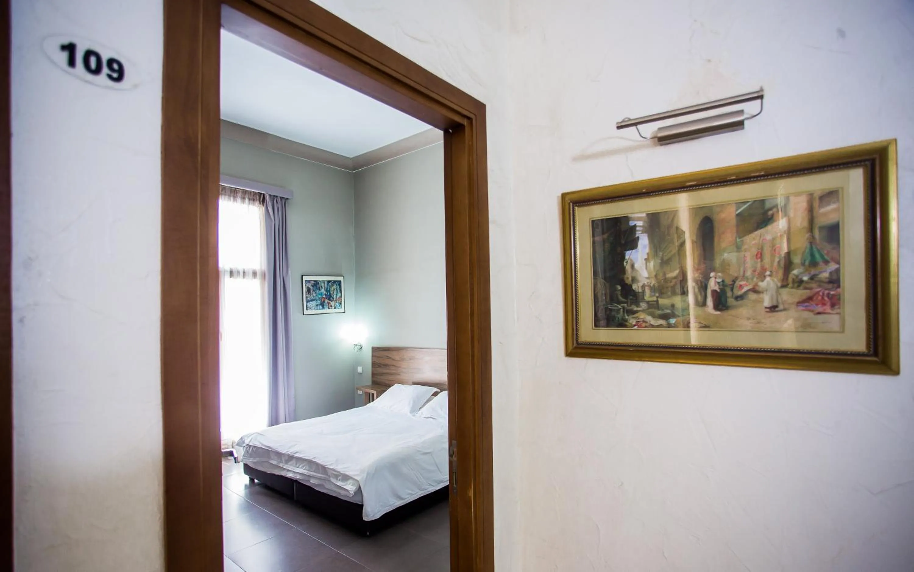 Bedroom, Bed in Hôtel Olympic