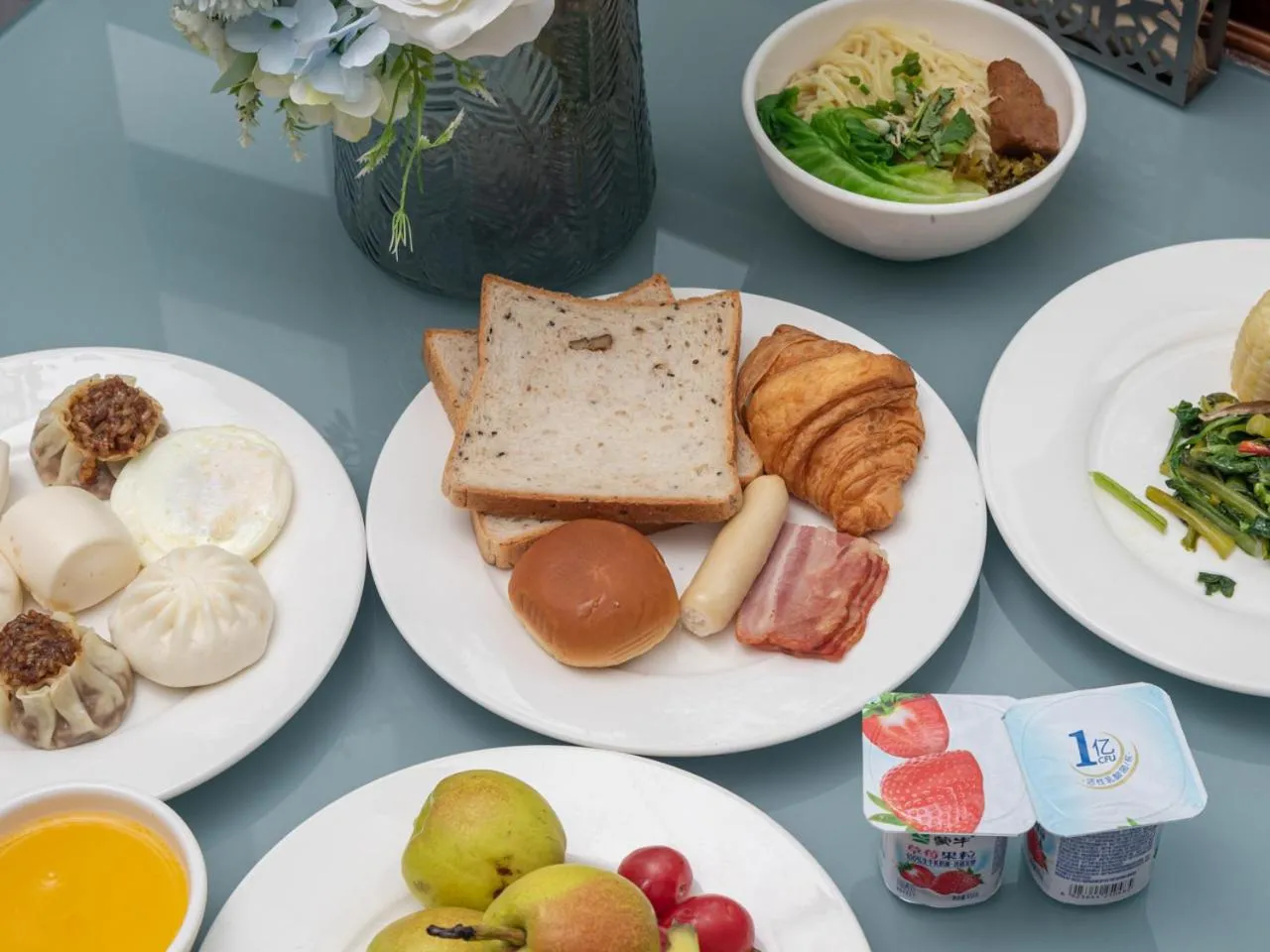 American breakfast in Mercure Shanghai Global Harbour