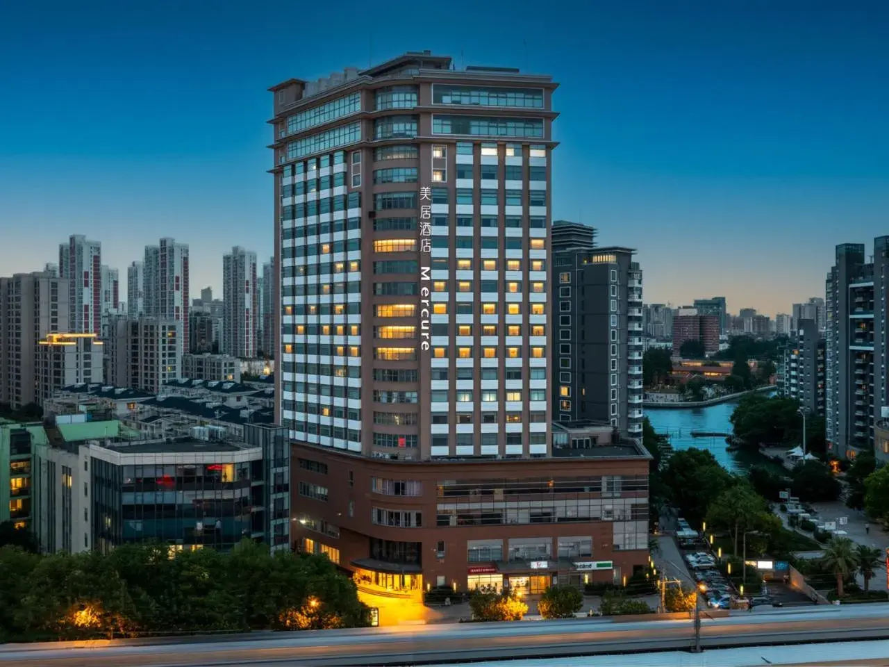 Property building in Mercure Shanghai Global Harbour Property building in Mercure Shanghai Global Harbour