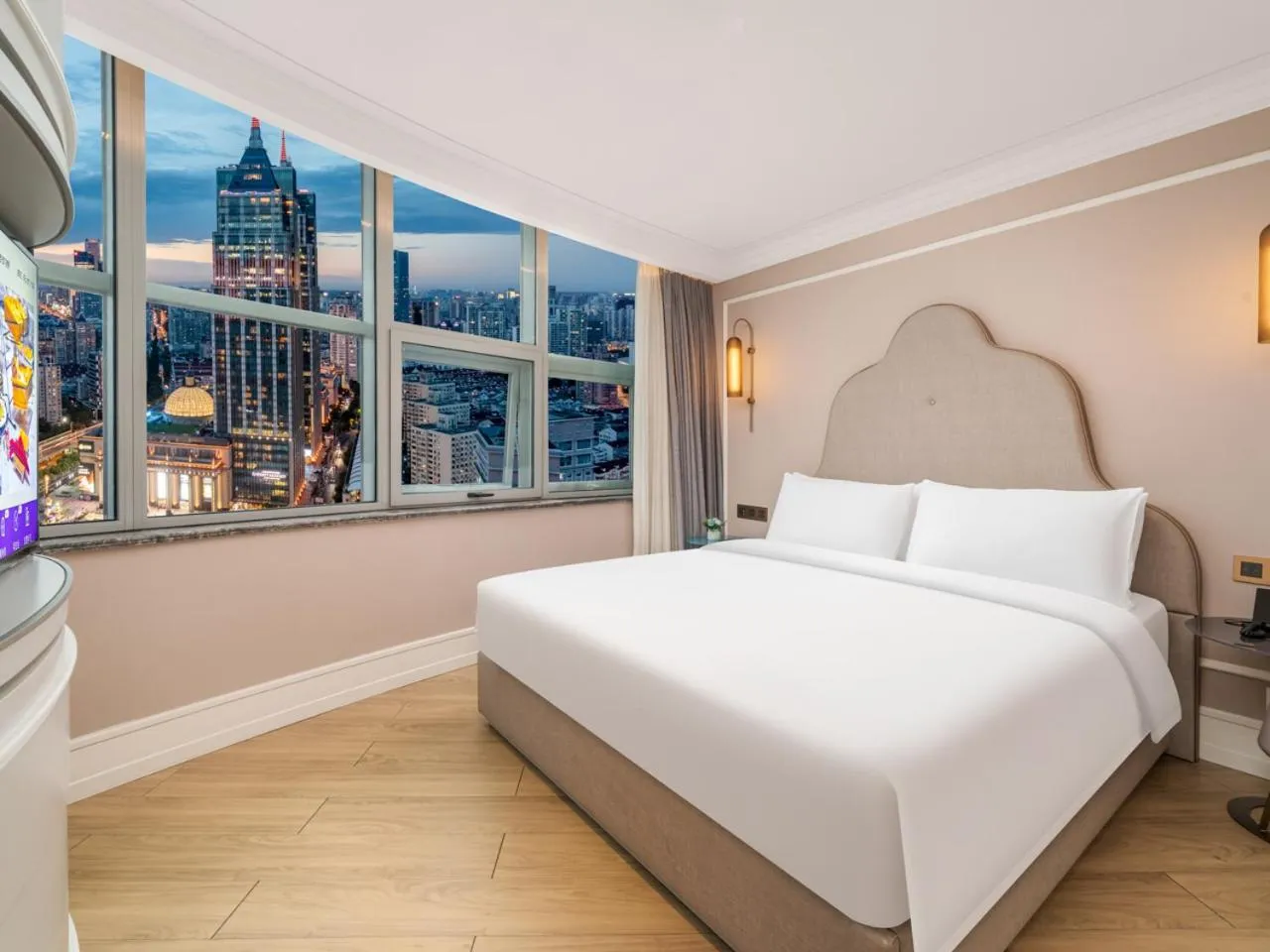 Photo of the whole room in Mercure Shanghai Global Harbour