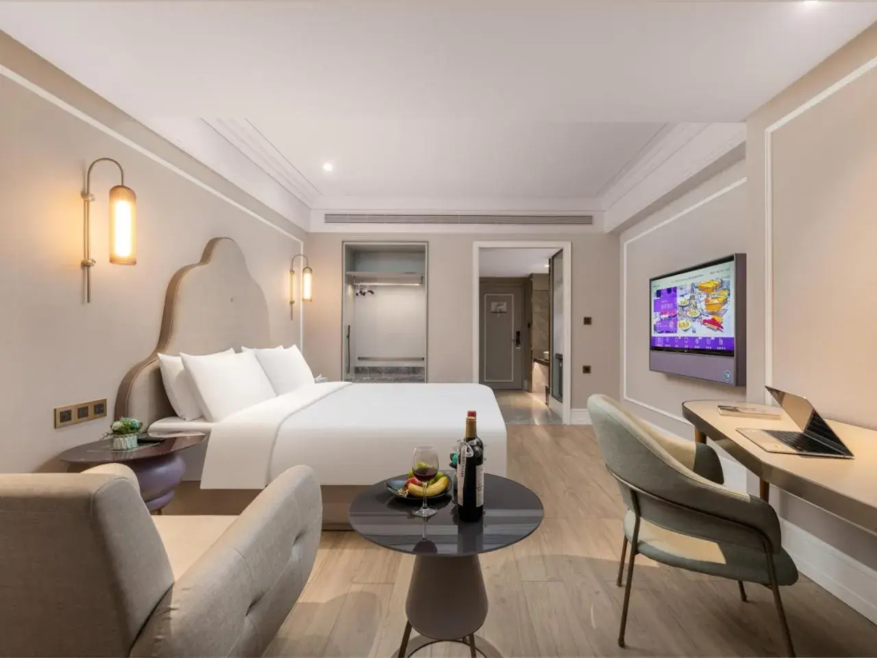 Photo of the whole room, Bed in Mercure Shanghai Global Harbour Photo of the whole room, Bed in Mercure Shanghai Global Harbour