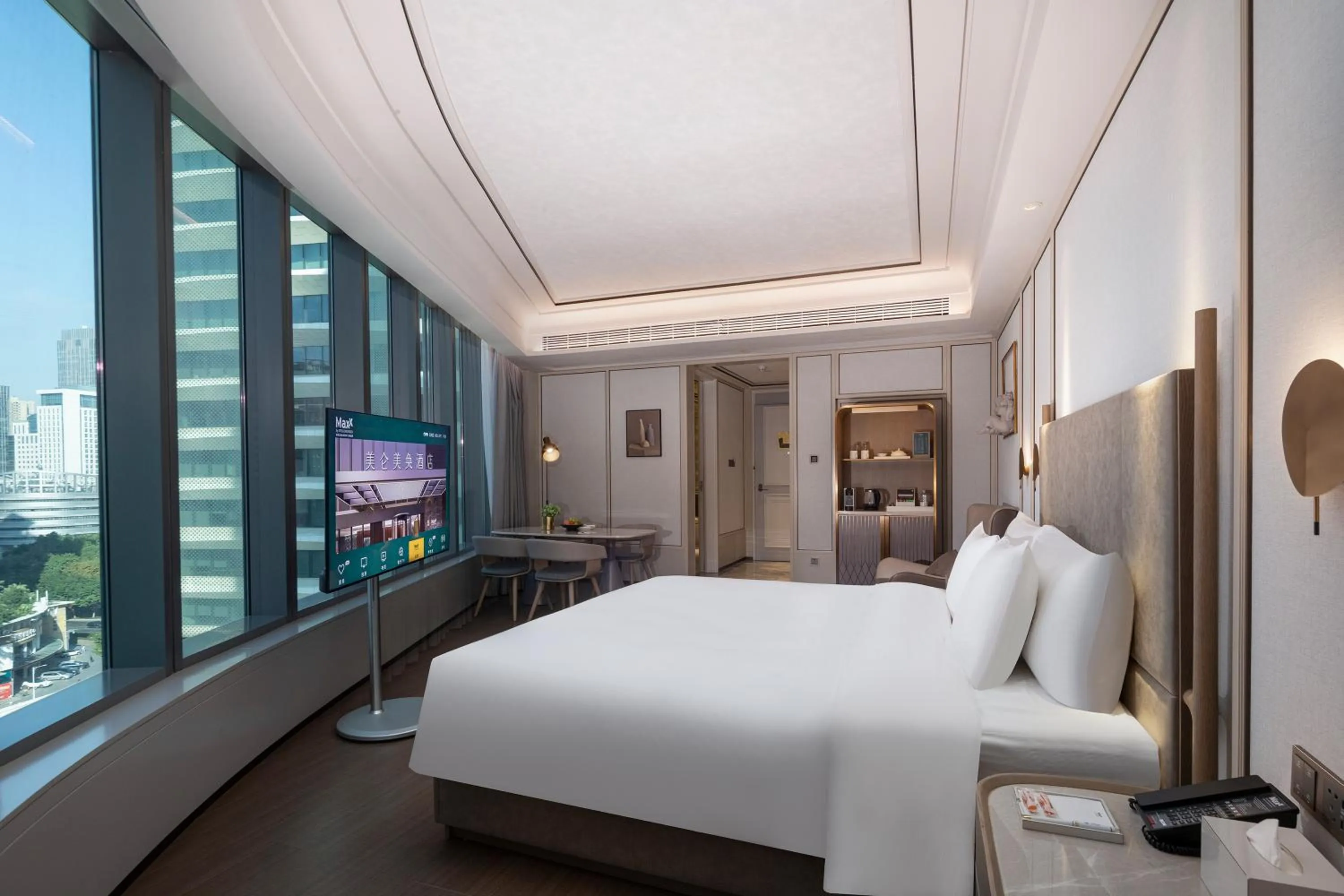 Photo of the whole room, Bed in MaxX by Steigenberger Guangzhou Zhujiang New Town - Free Shuttle bus to Canton Fair Complex during Canton Fair Period