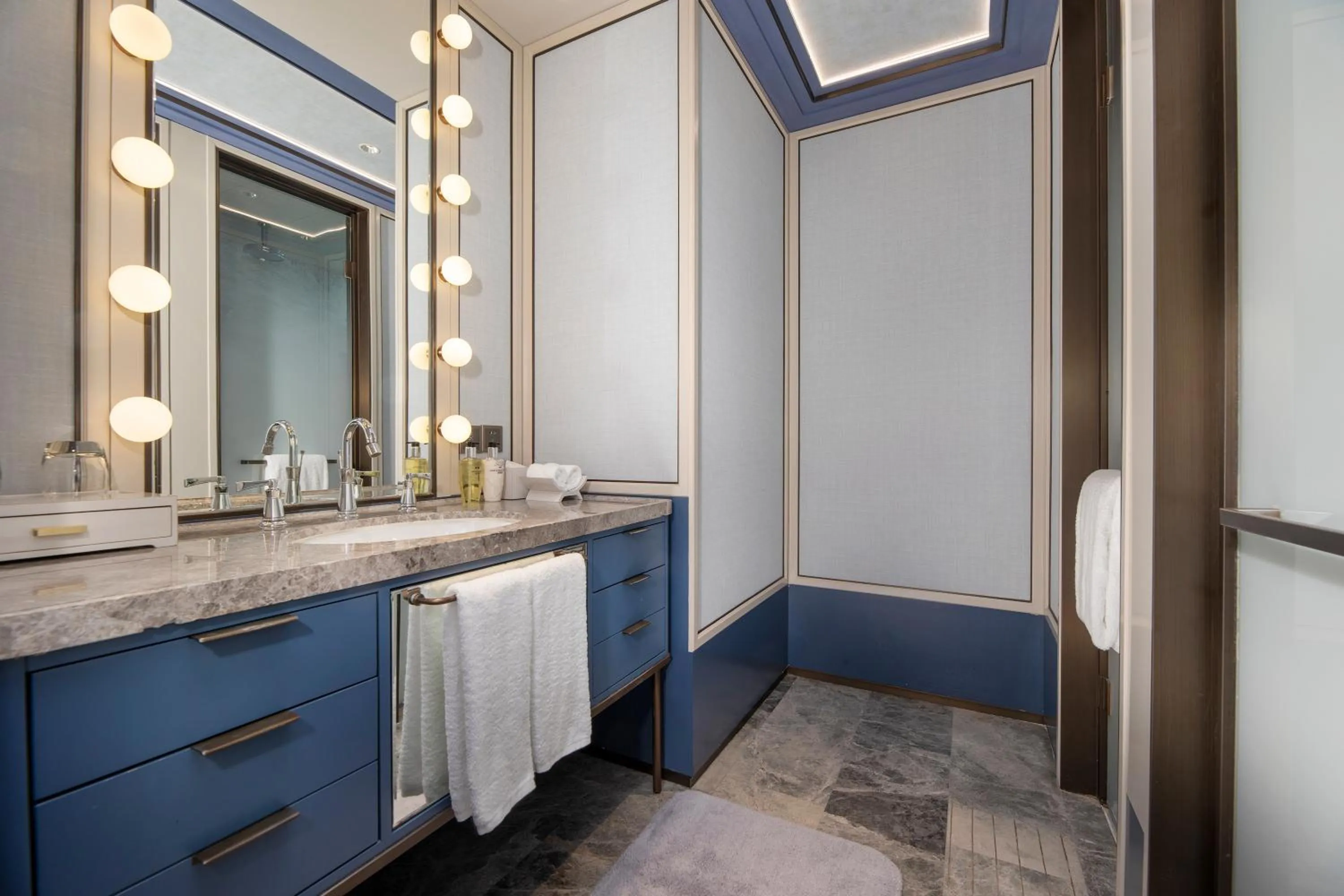 MaxX by Steigenberger Guangzhou Zhujiang New Town - Free Shuttle bus to Canton Fair Complex during Canton Fair Period