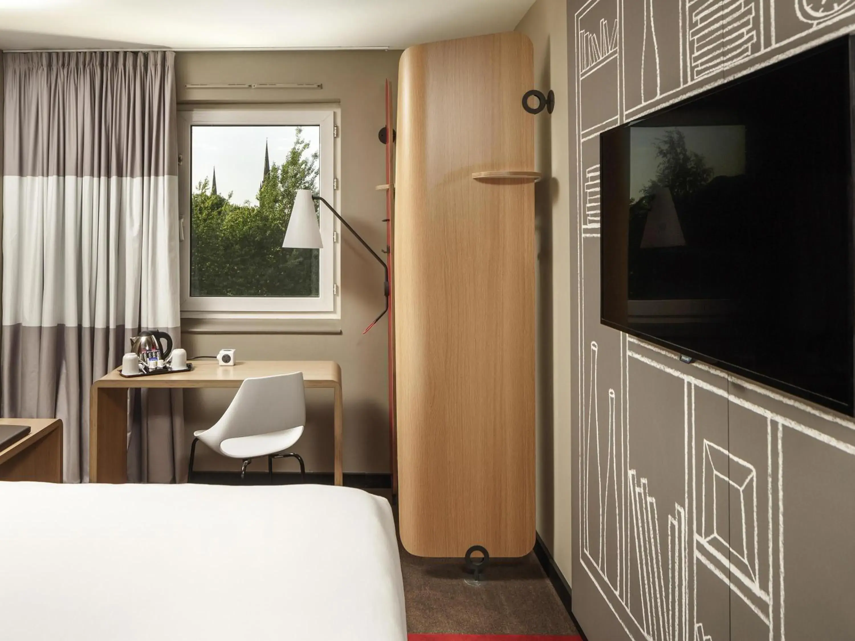 Bedroom, Bed in ibis Coventry Centre Bedroom, Bed in ibis Coventry Centre