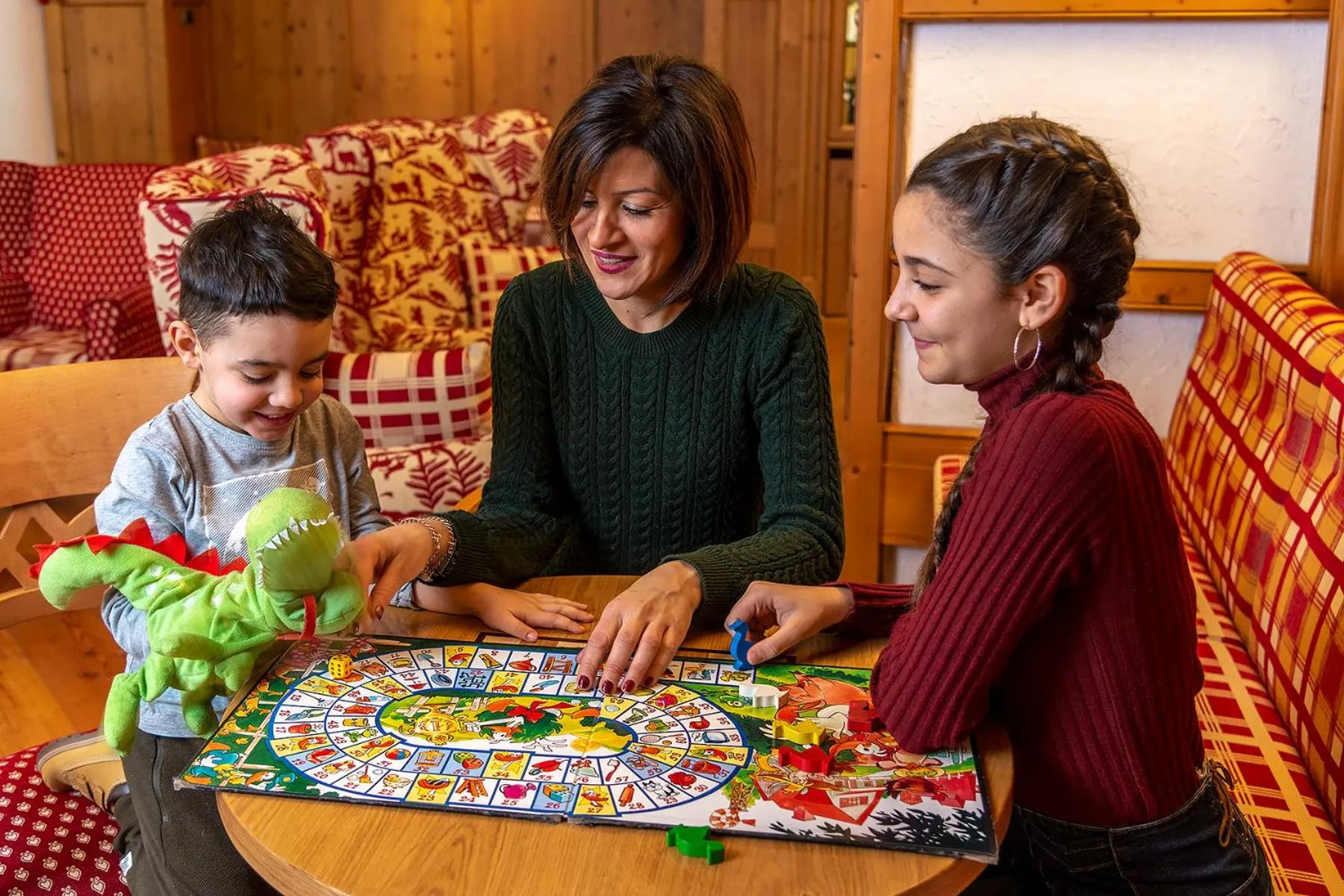 Communal lounge/ TV room in Hotel Ambiez