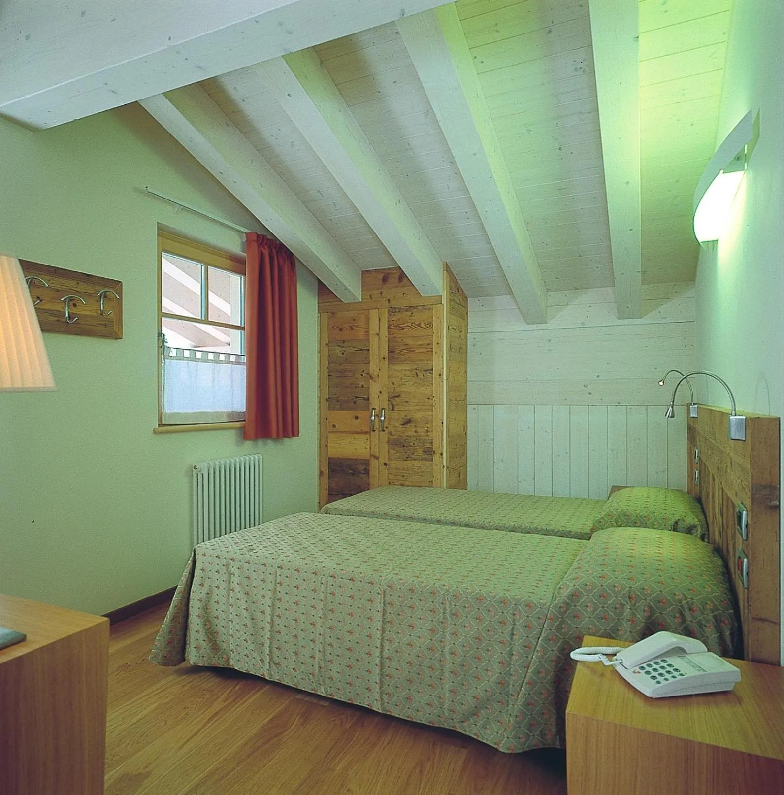 Bedroom, Bed in Hotel Ideal