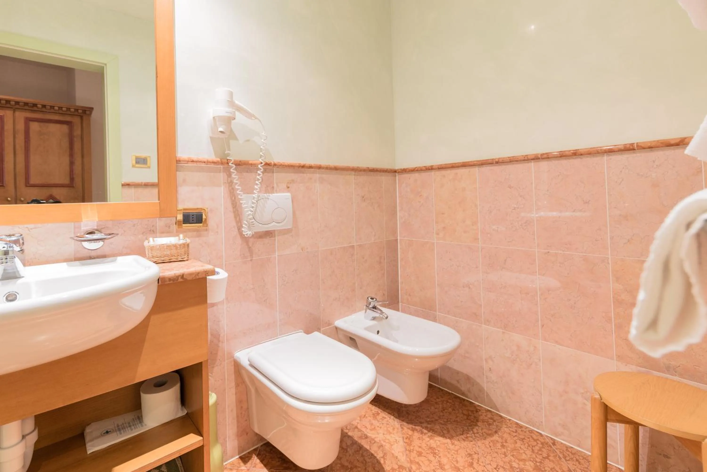 Bathroom in Hotel Ideal