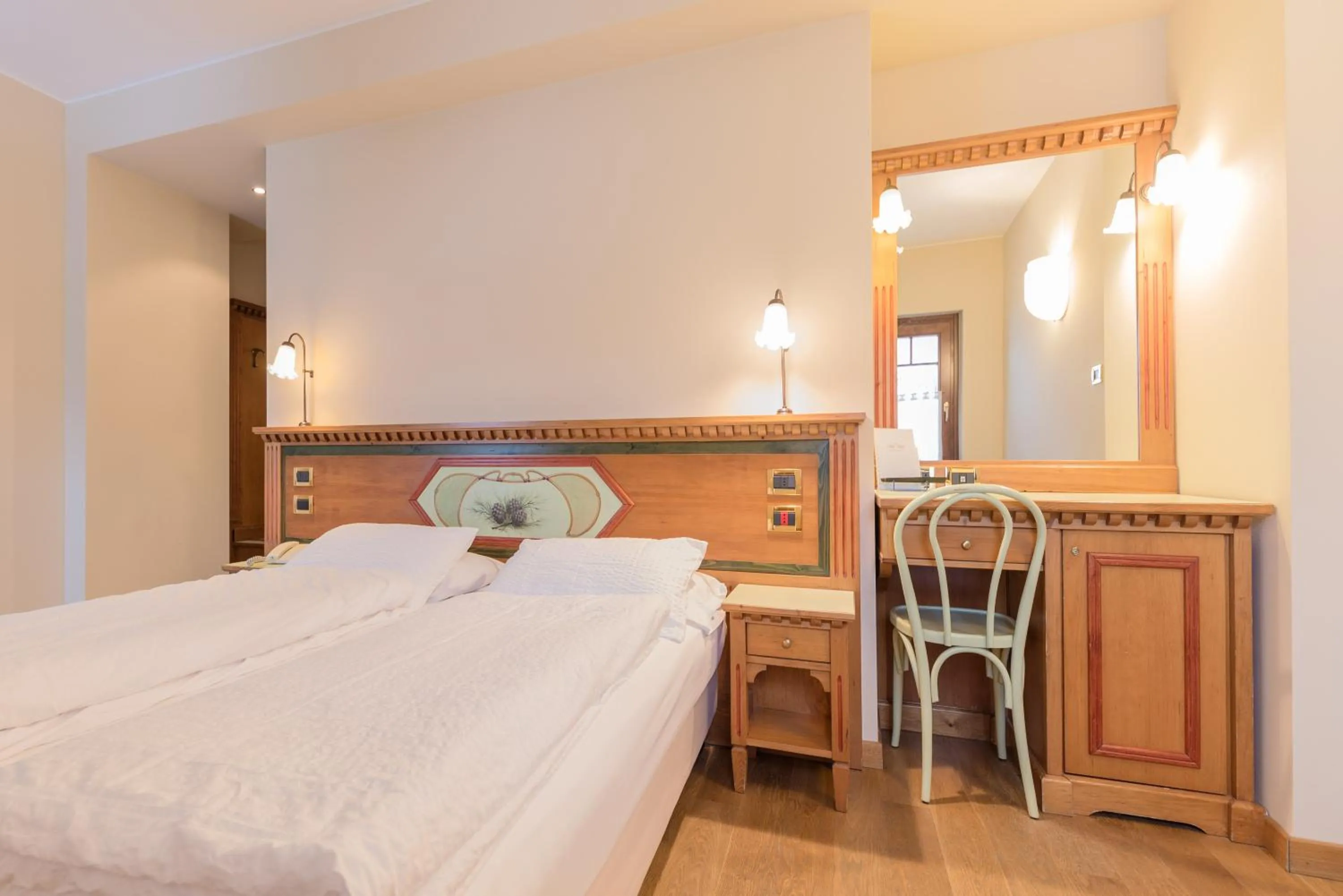 Bedroom, Bed in Hotel Ideal