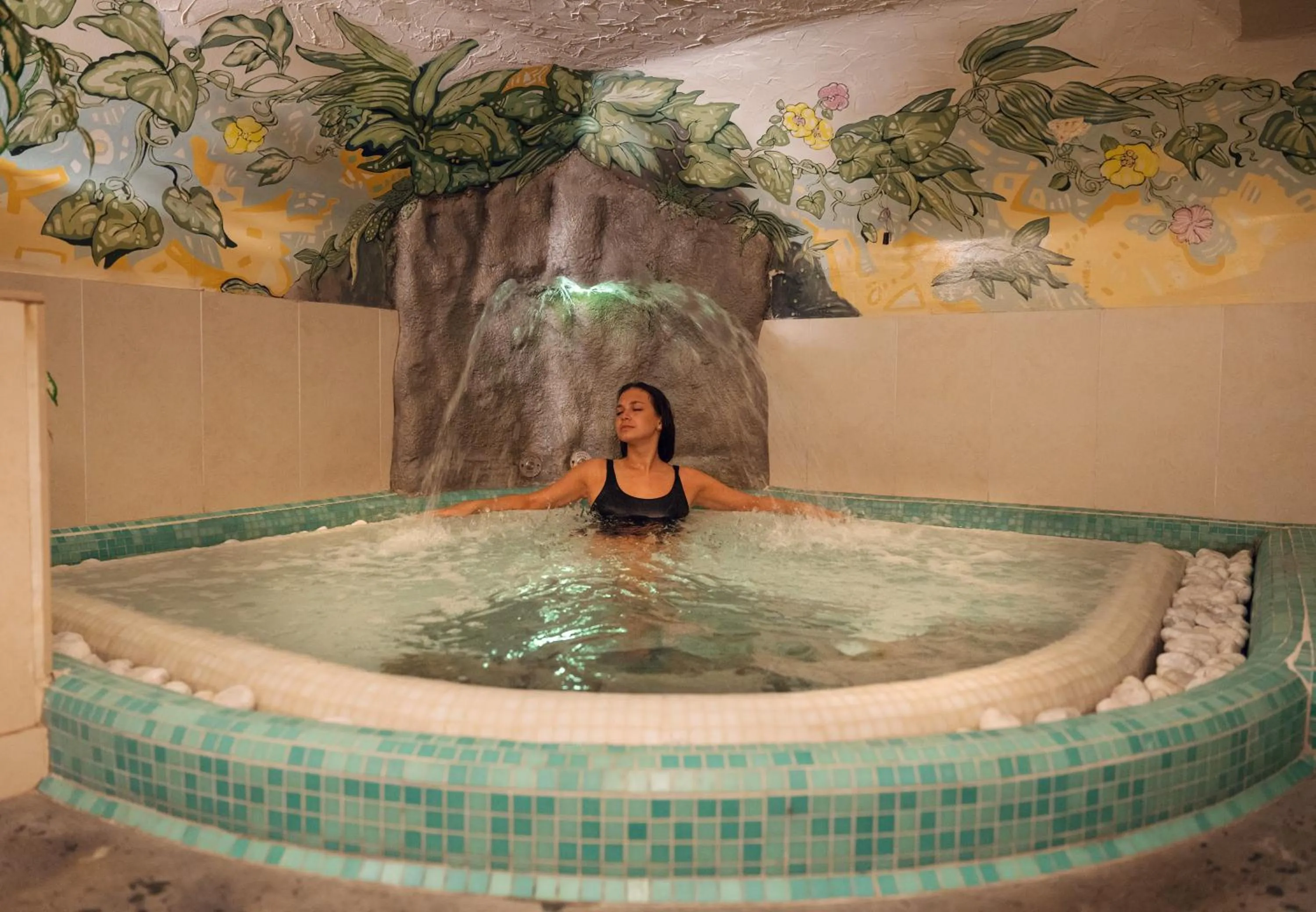 Hot Tub in Hotel Villa Emma