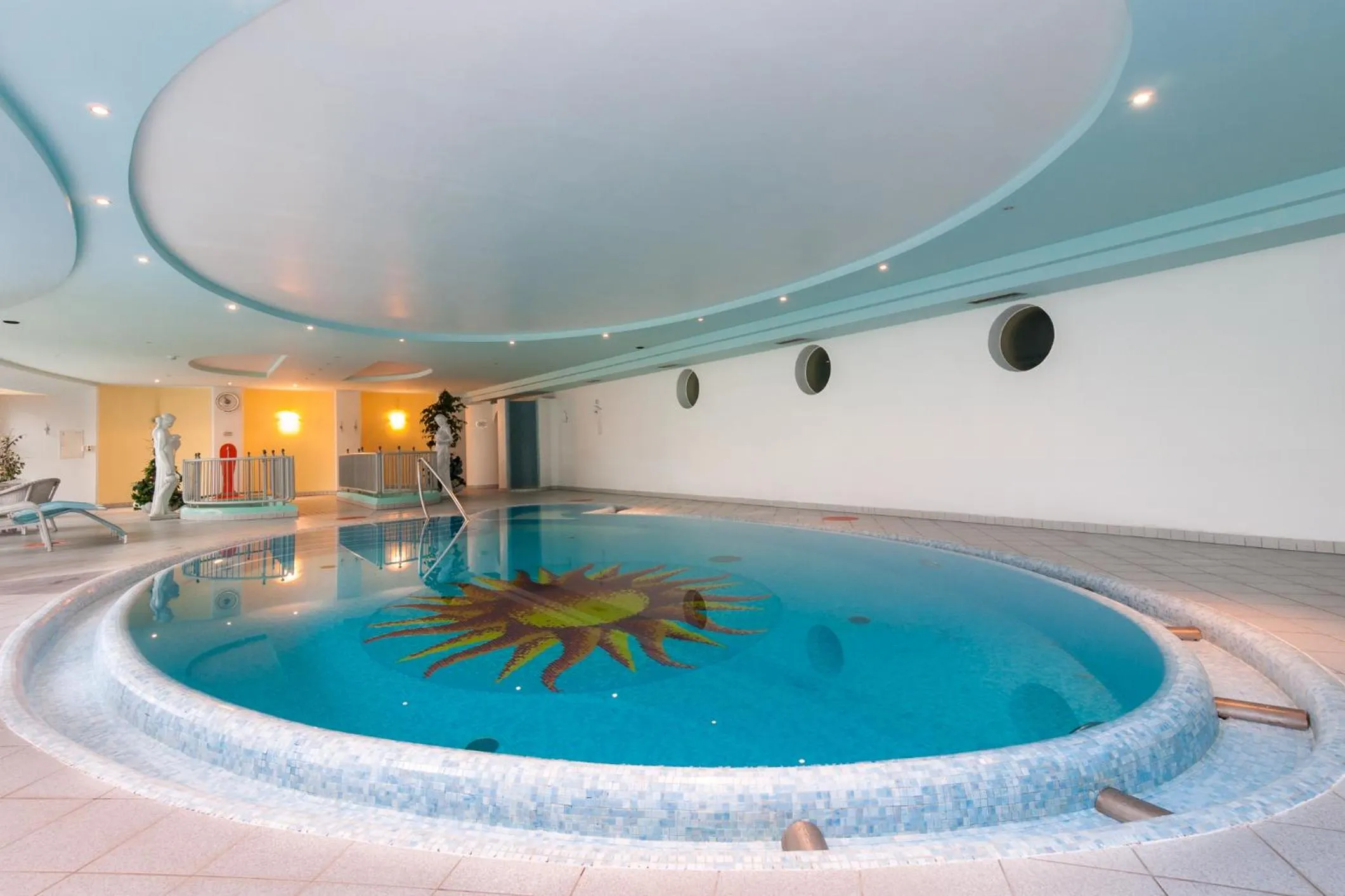 Swimming pool in Hotel Panoramik