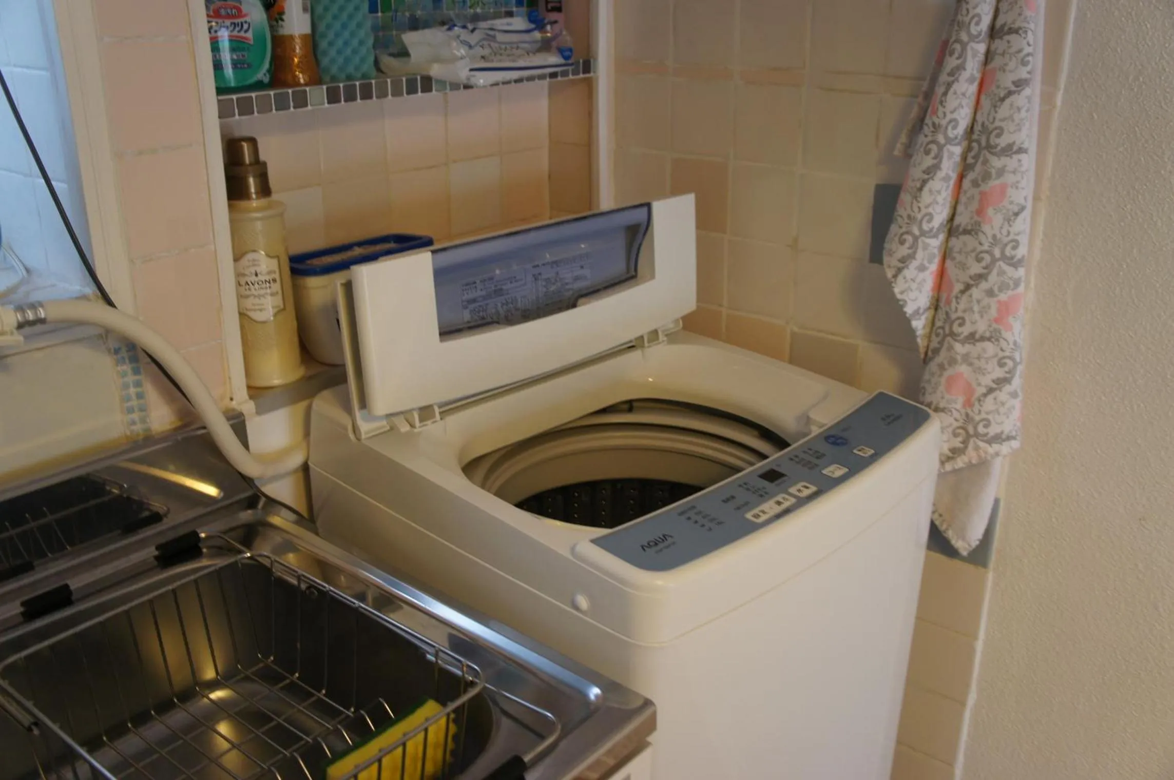 washing machine in EMS Enoshima クラシックゲストハウス 寝室は個室 犬OK