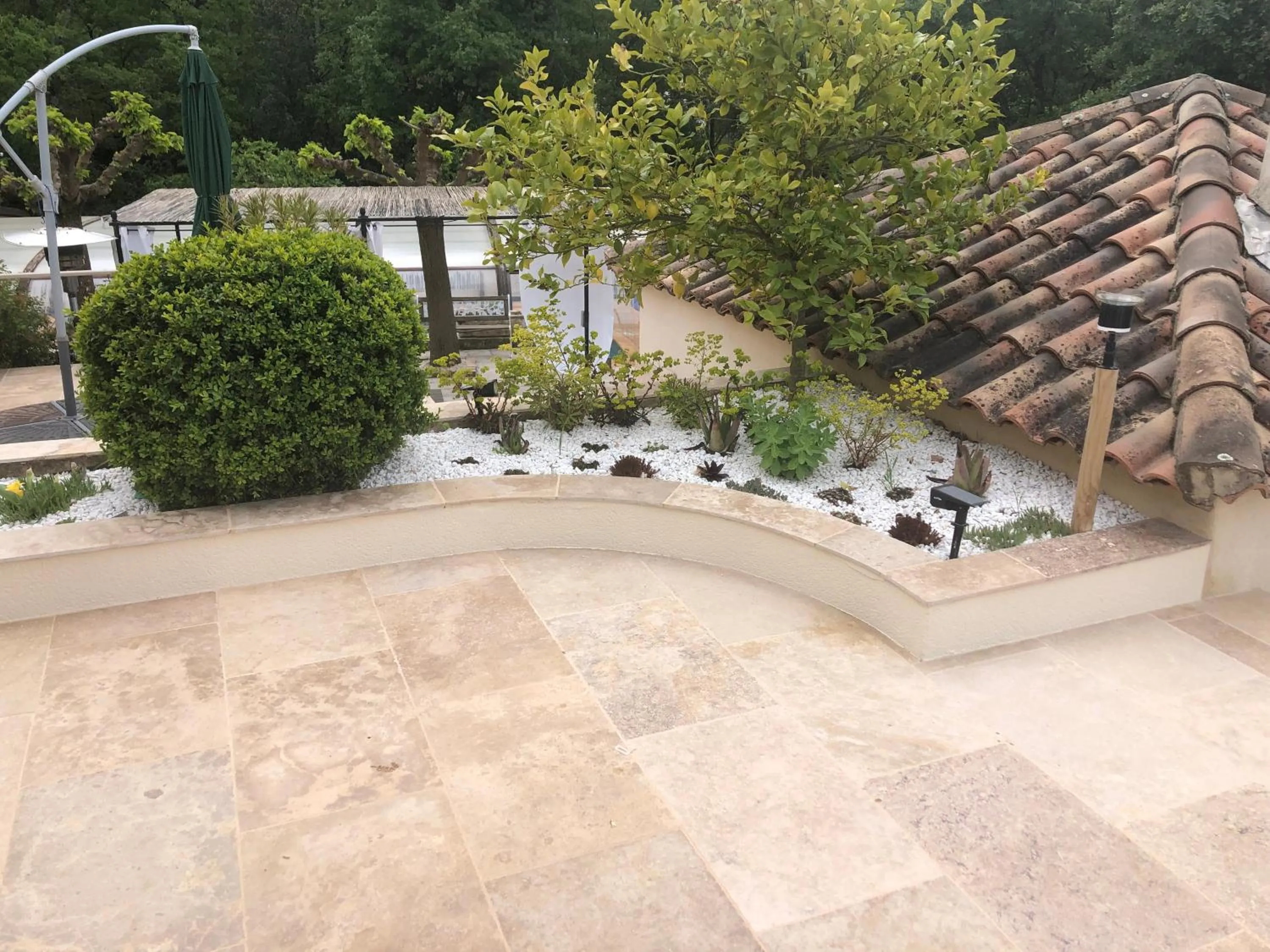 Property building in Villa QUINISSOLE