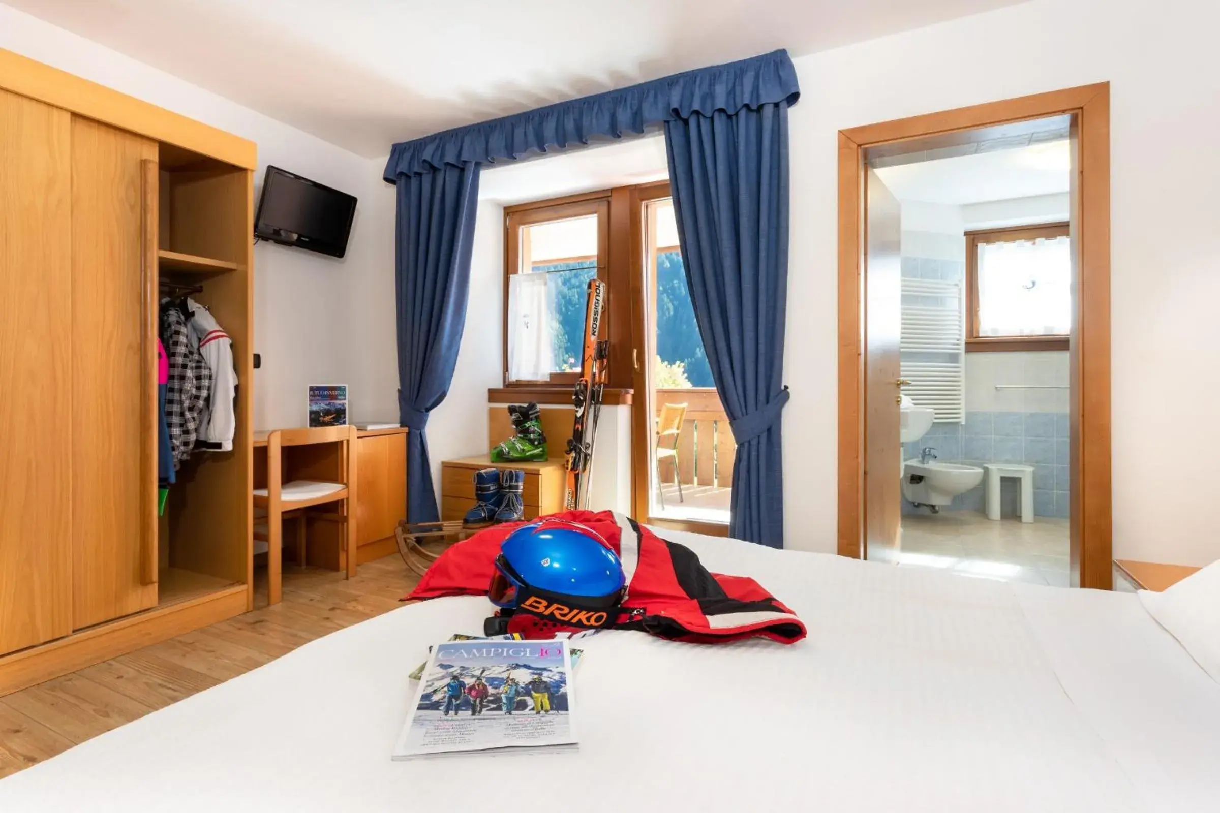 Classic Superior Double or Twin Room in Albergo alla Posta Classic Superior Double or Twin Room in Albergo alla Posta
