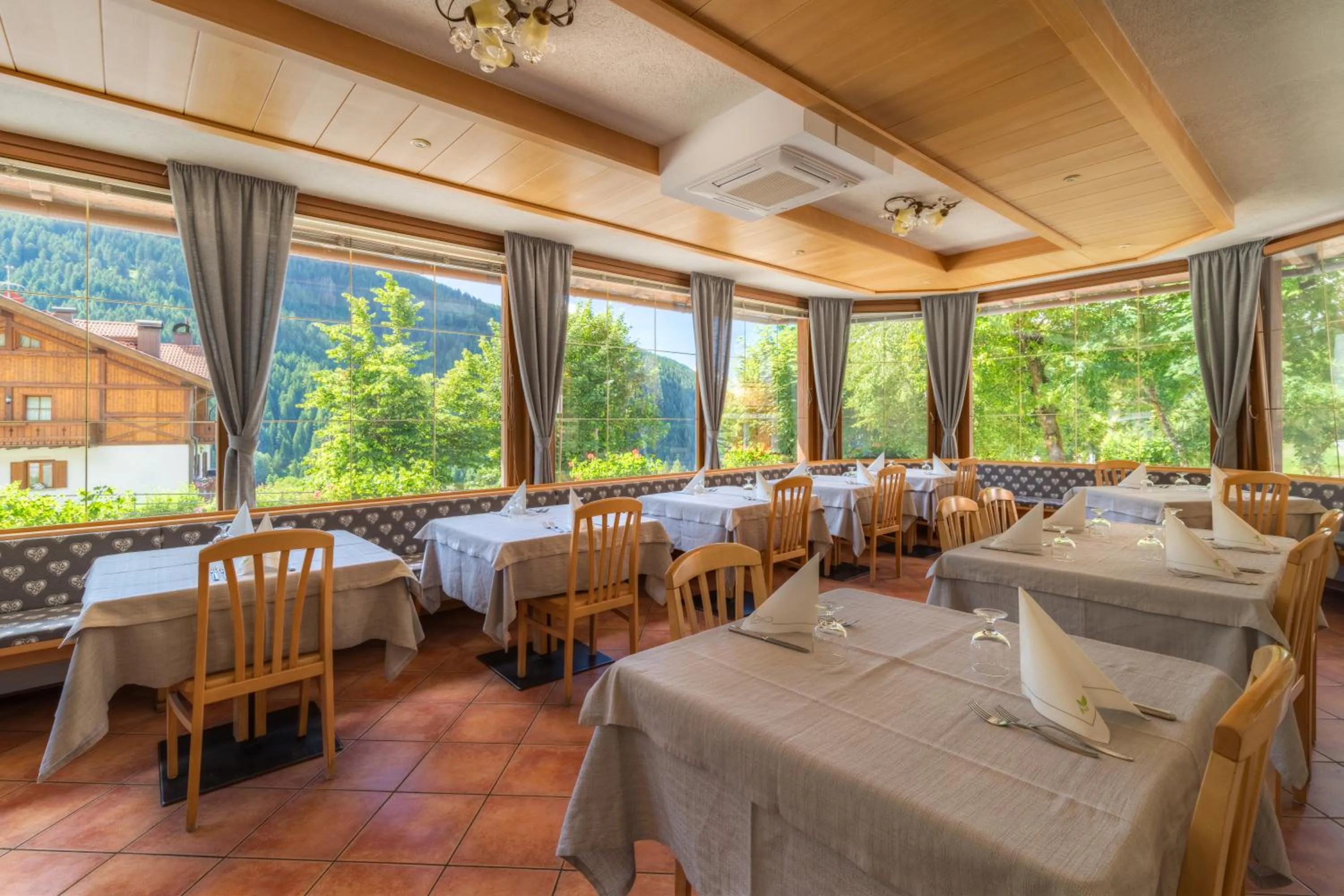 Restaurant/places to eat in Albergo alla Posta