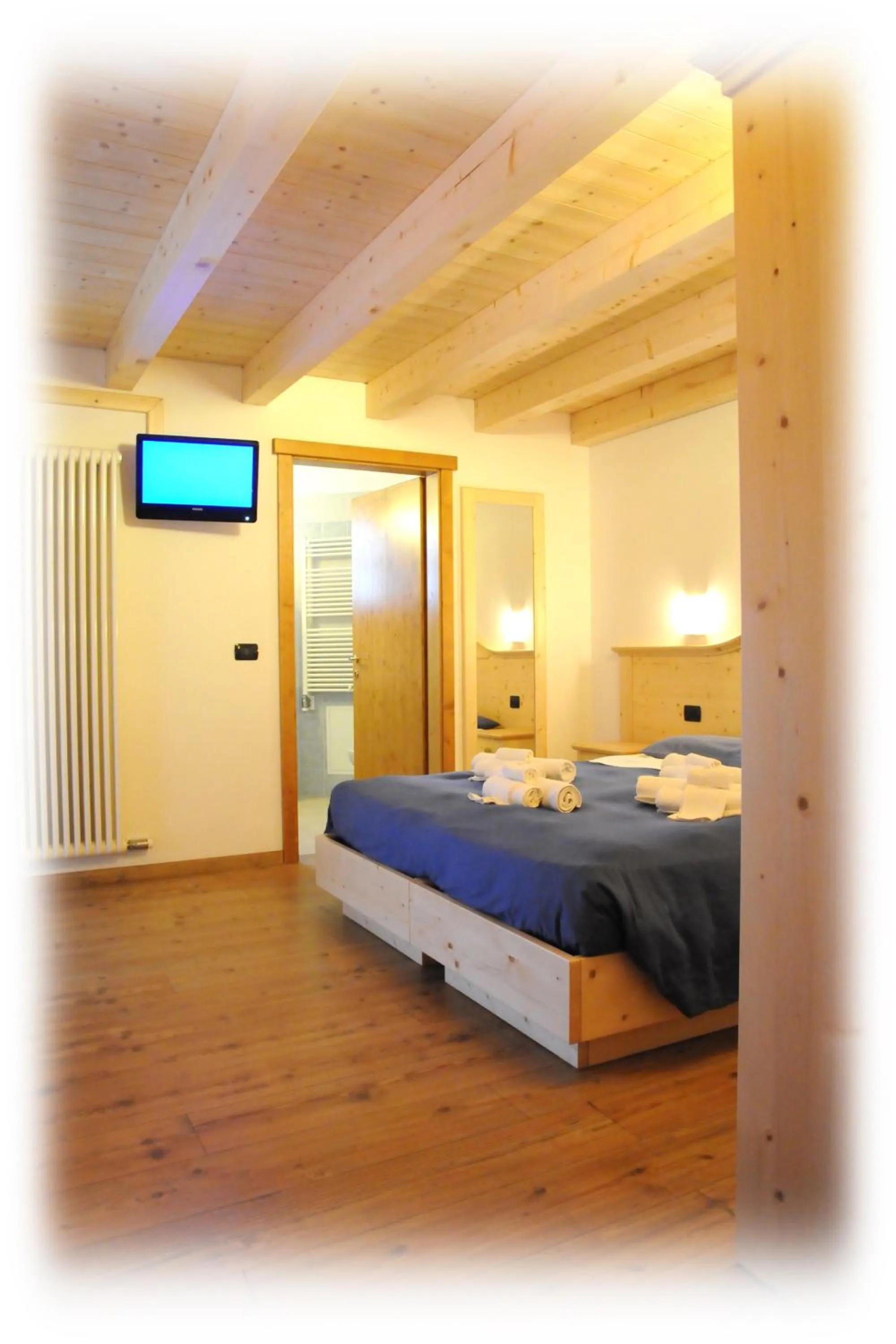 Photo of the whole room, Bed in Albergo alla Posta
