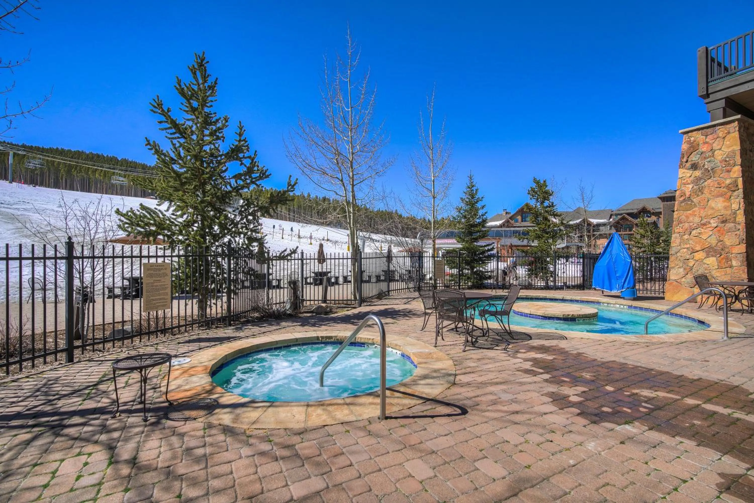 Crystal Peak Lodge C7400