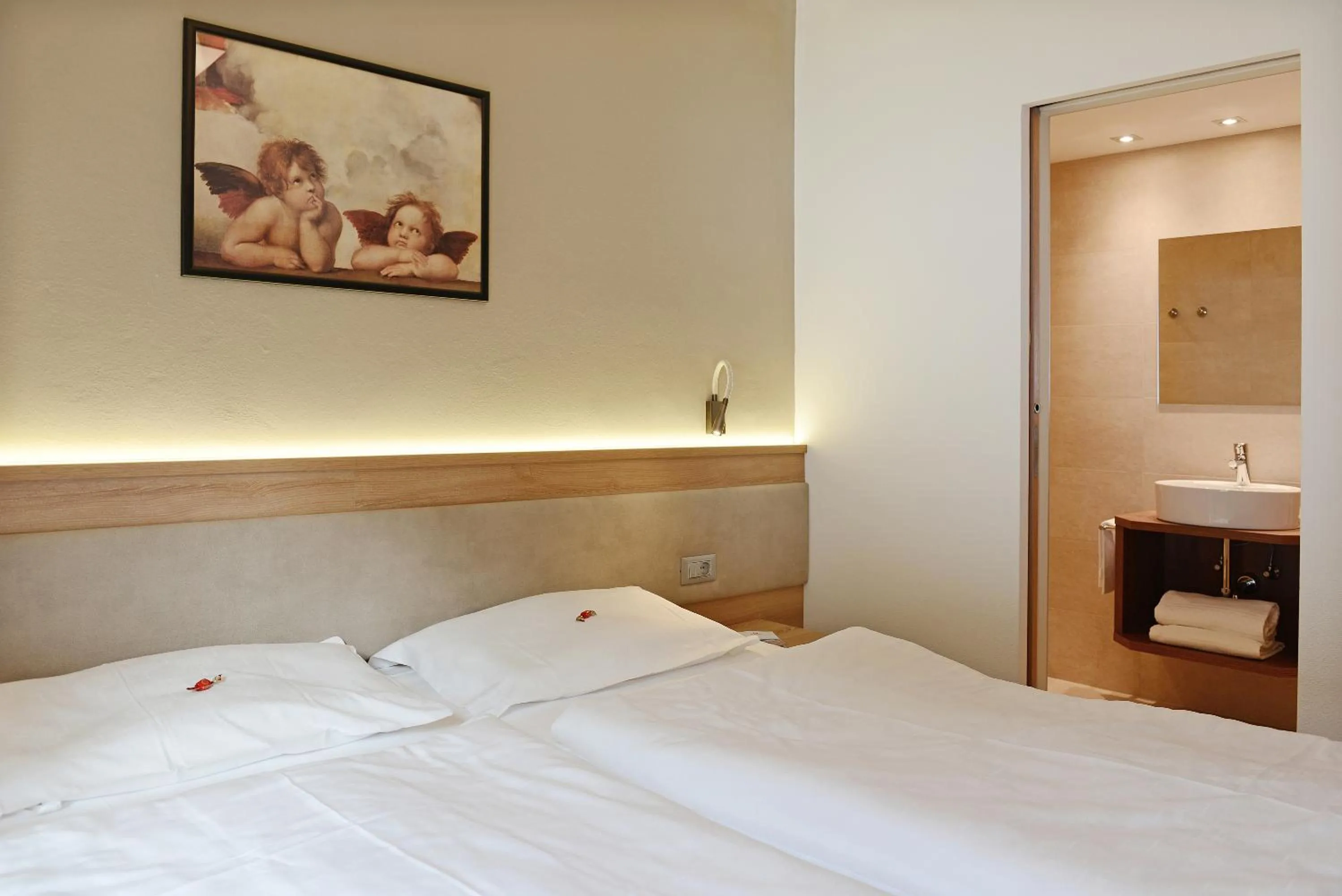 Photo of the whole room, Bed in Residence Hotel Fever