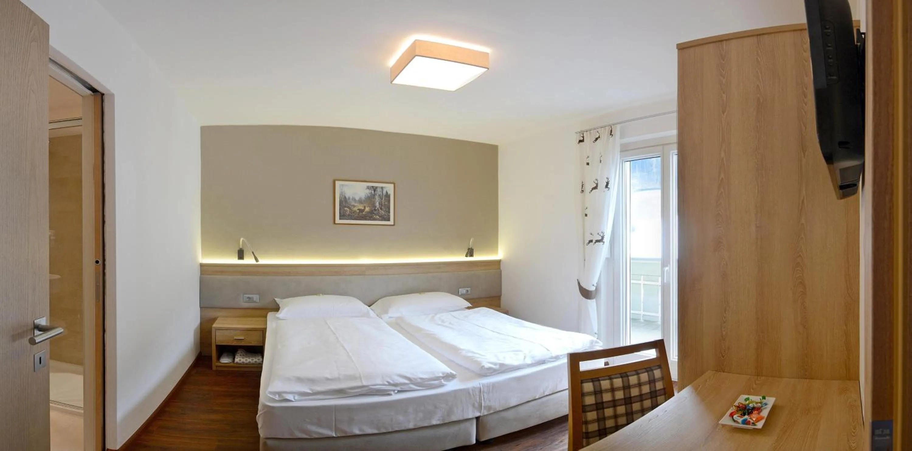Photo of the whole room, Bed in Residence Hotel Fever
