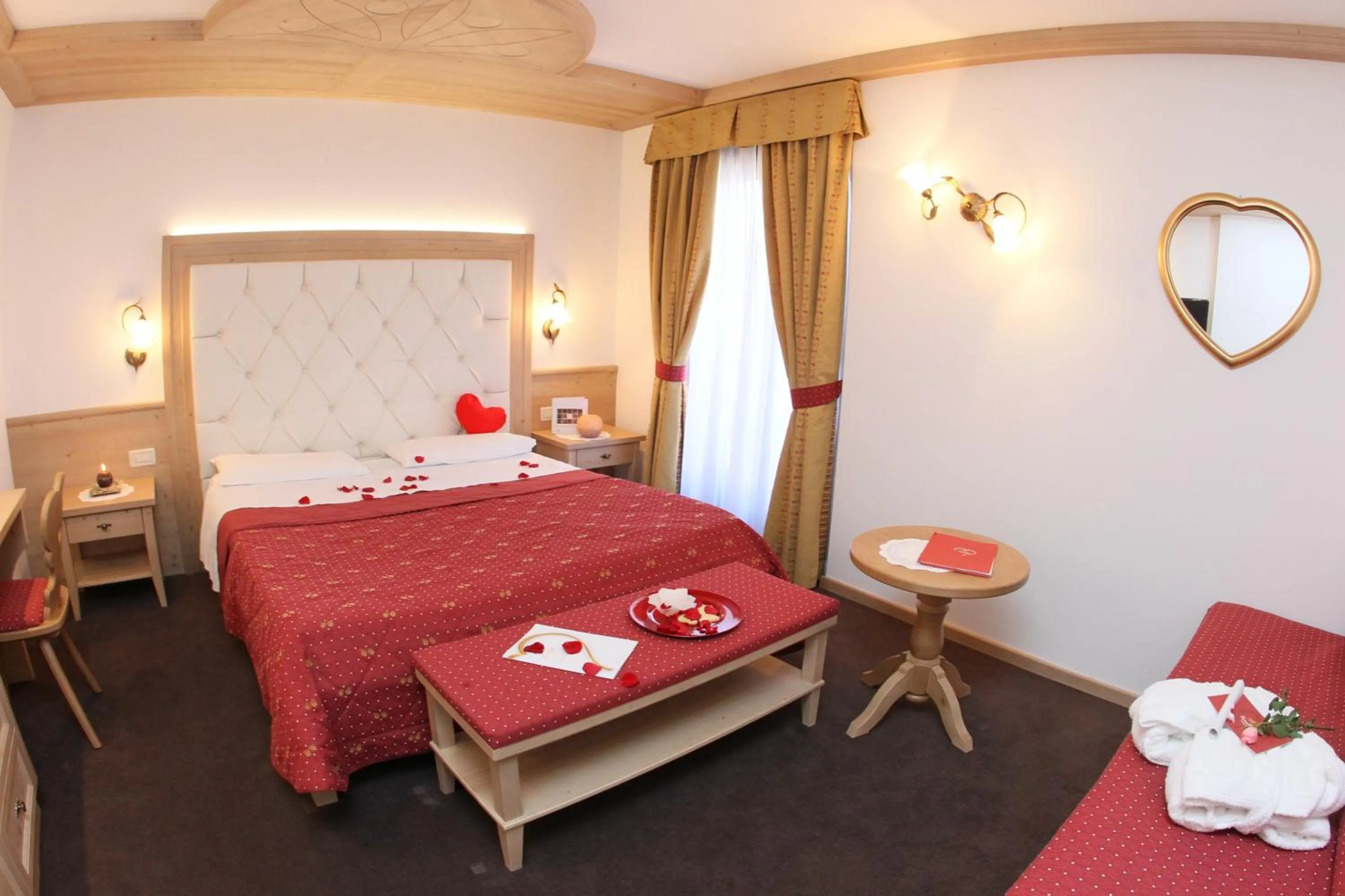 Bed in Cavallino Lovely Hotel