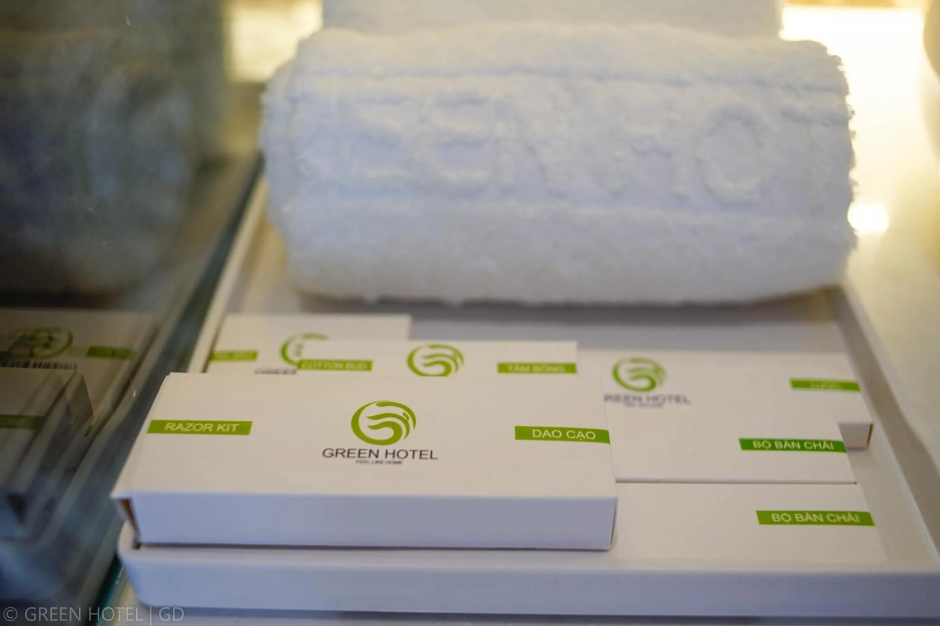 Shower, Bed in Green Hadong Hotel