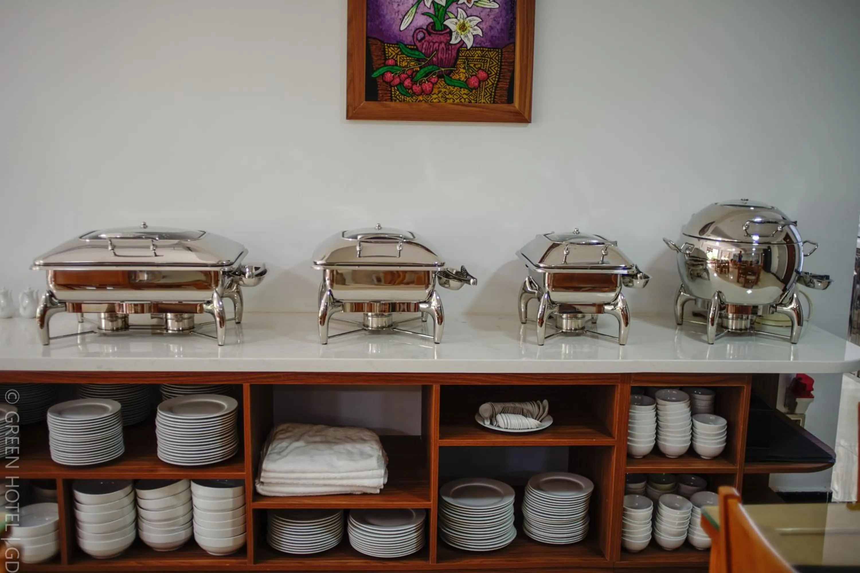 Food and drinks in Green Hadong Hotel