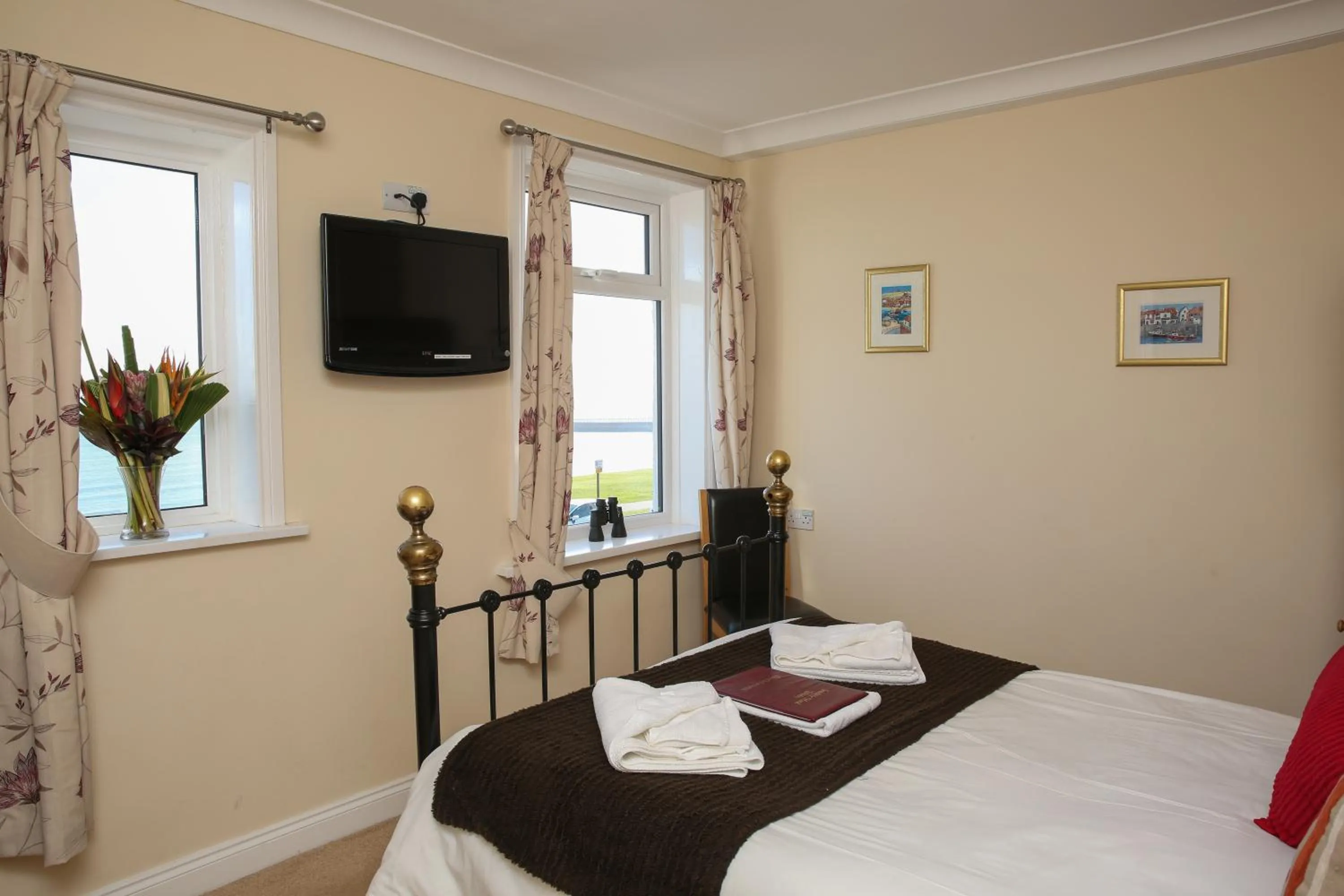 Bed in The Seacliffe - Whitby
