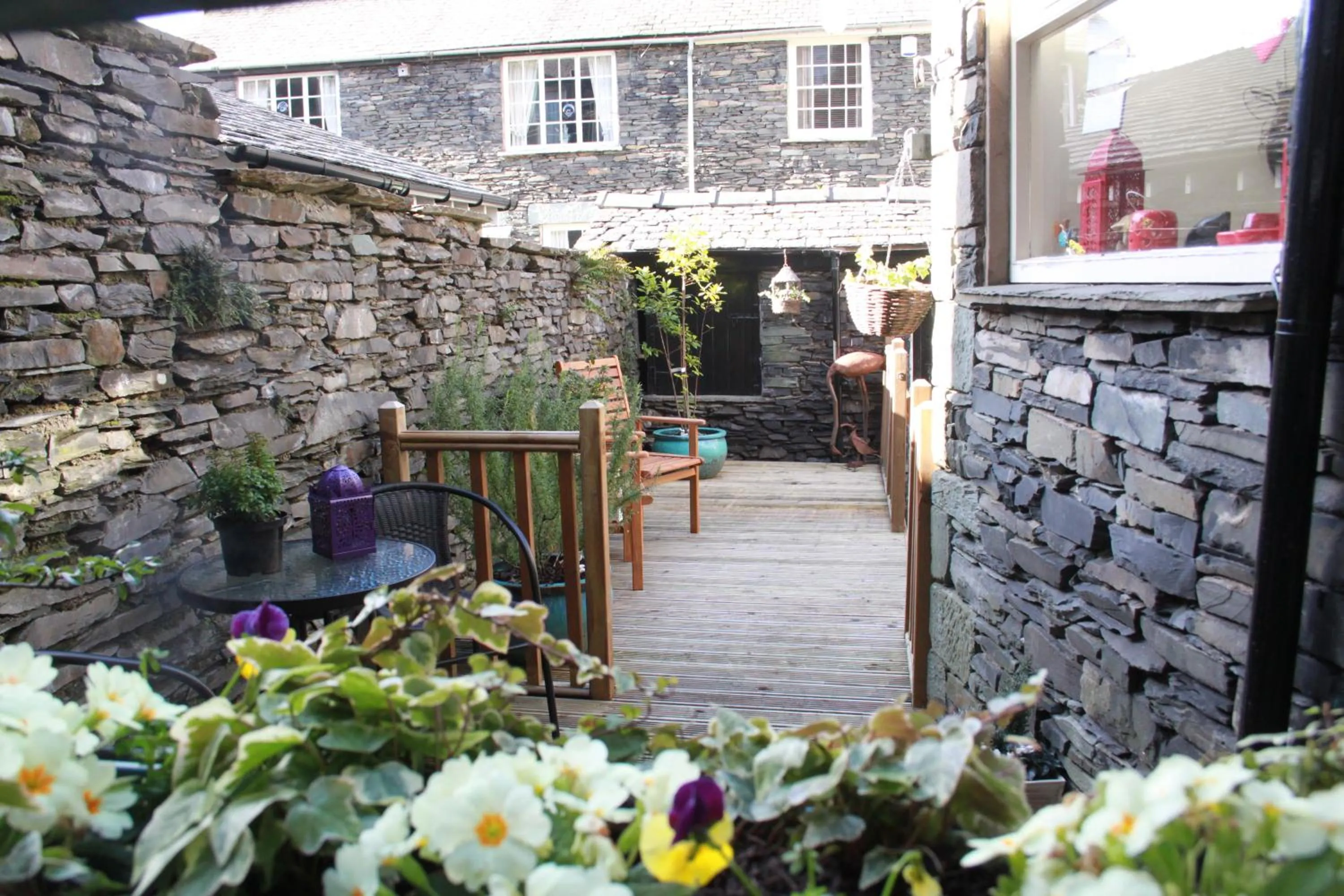 Facade/entrance in The Lakes B and B
