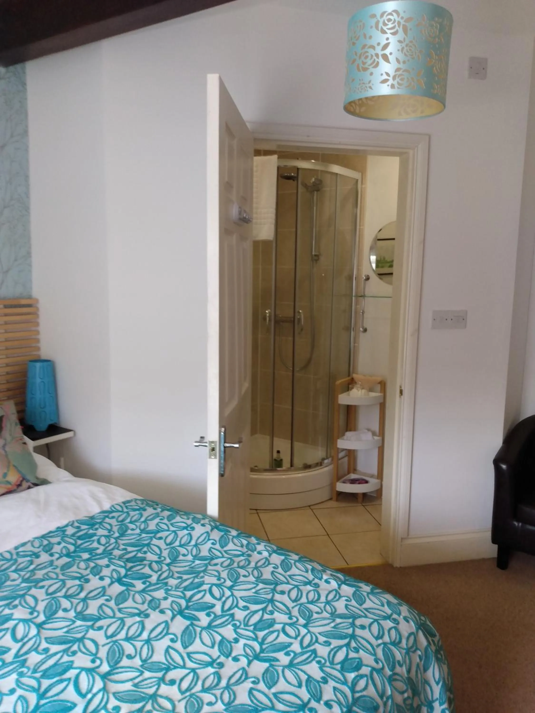 Shower, Bed in The Lakes B and B