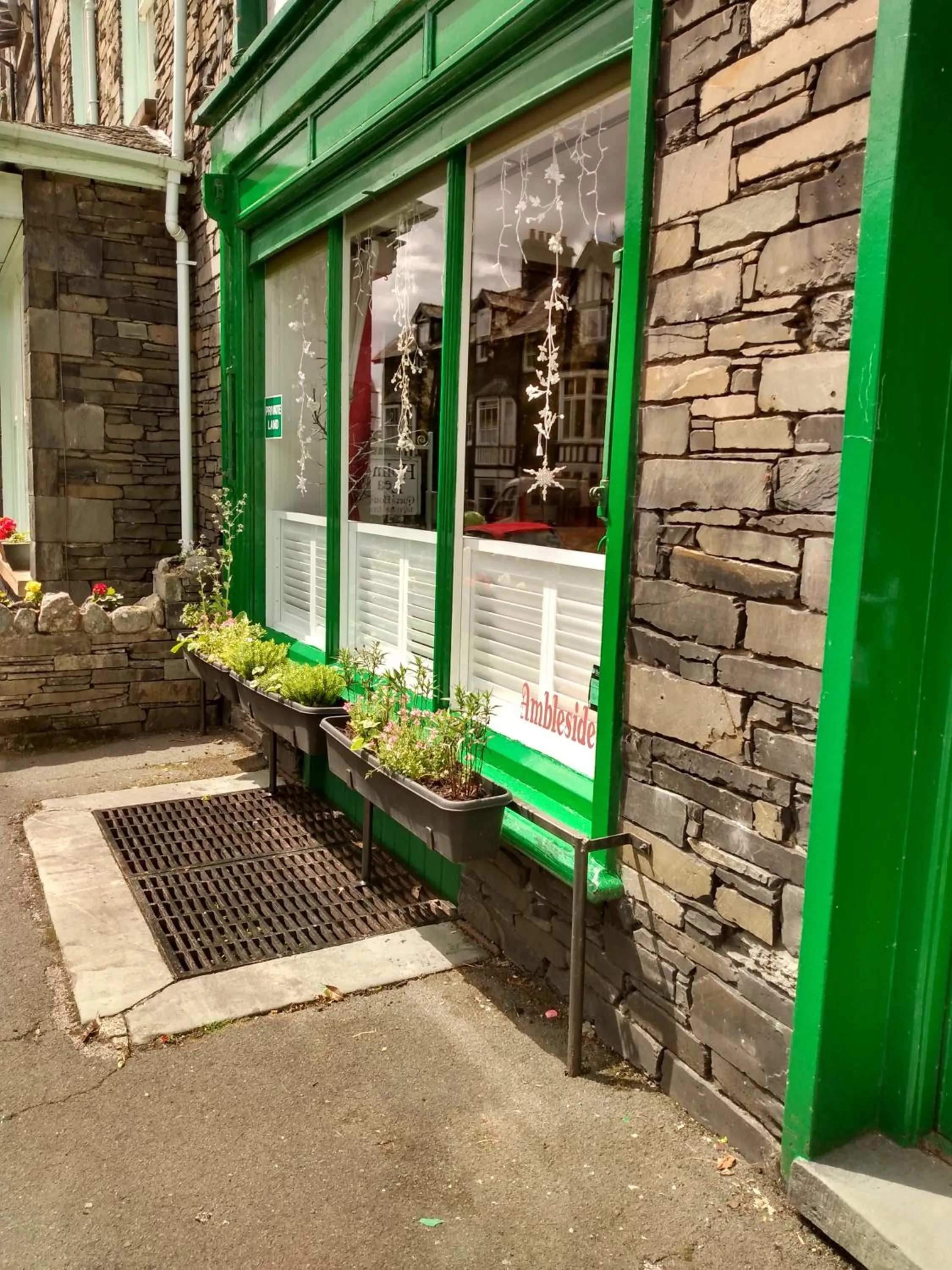 Facade/entrance in The Lakes B and B