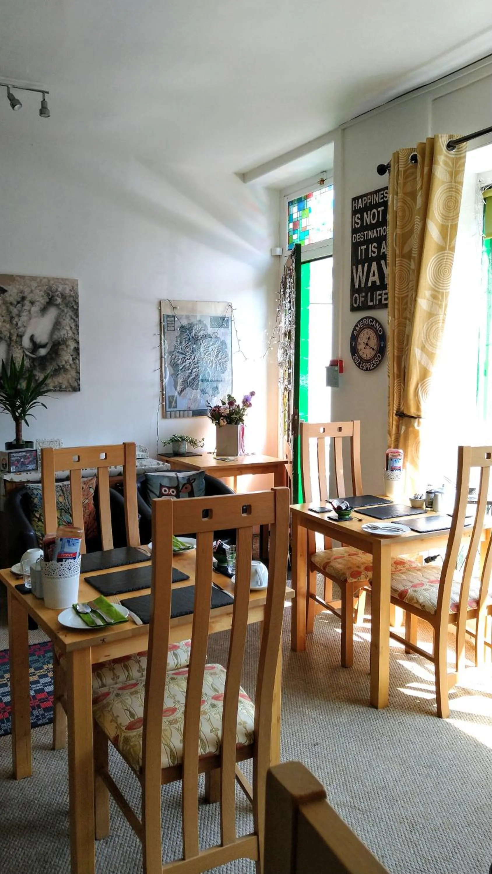 Food and drinks in The Lakes B and B