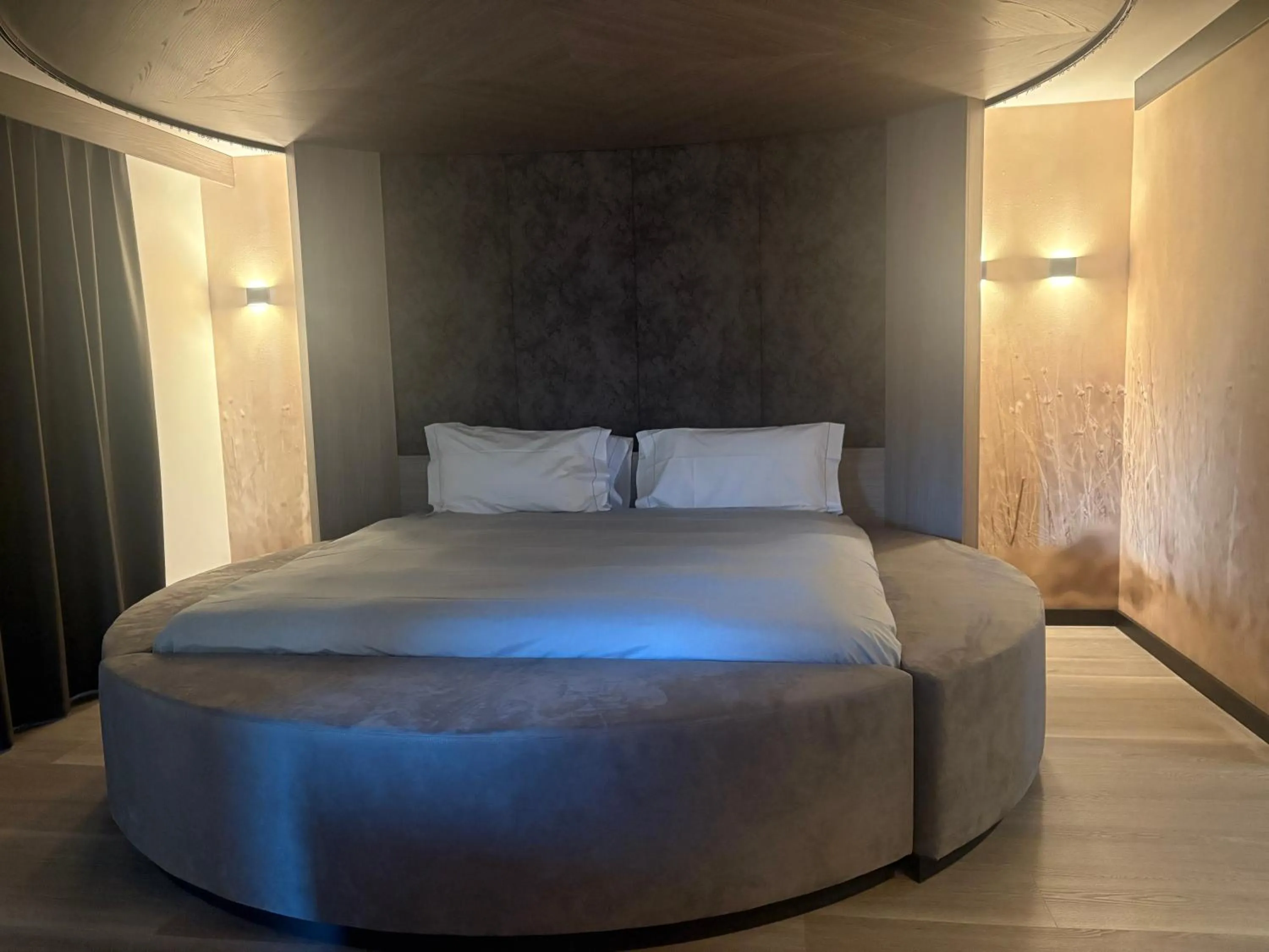 Bed in Hotel Rosengarten