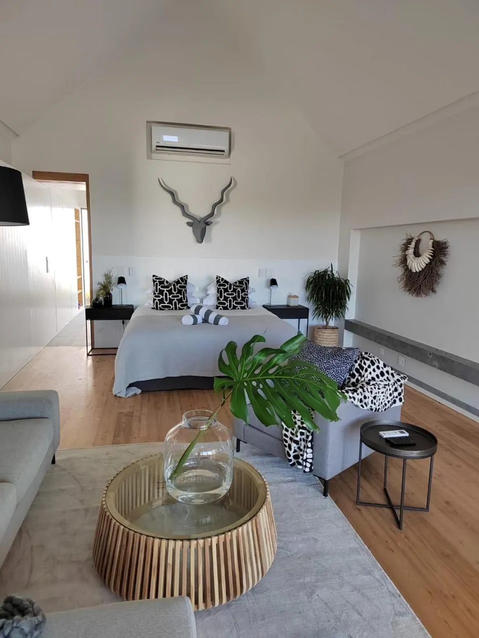 Living room in Strandloper Ocean Boutique Hotel