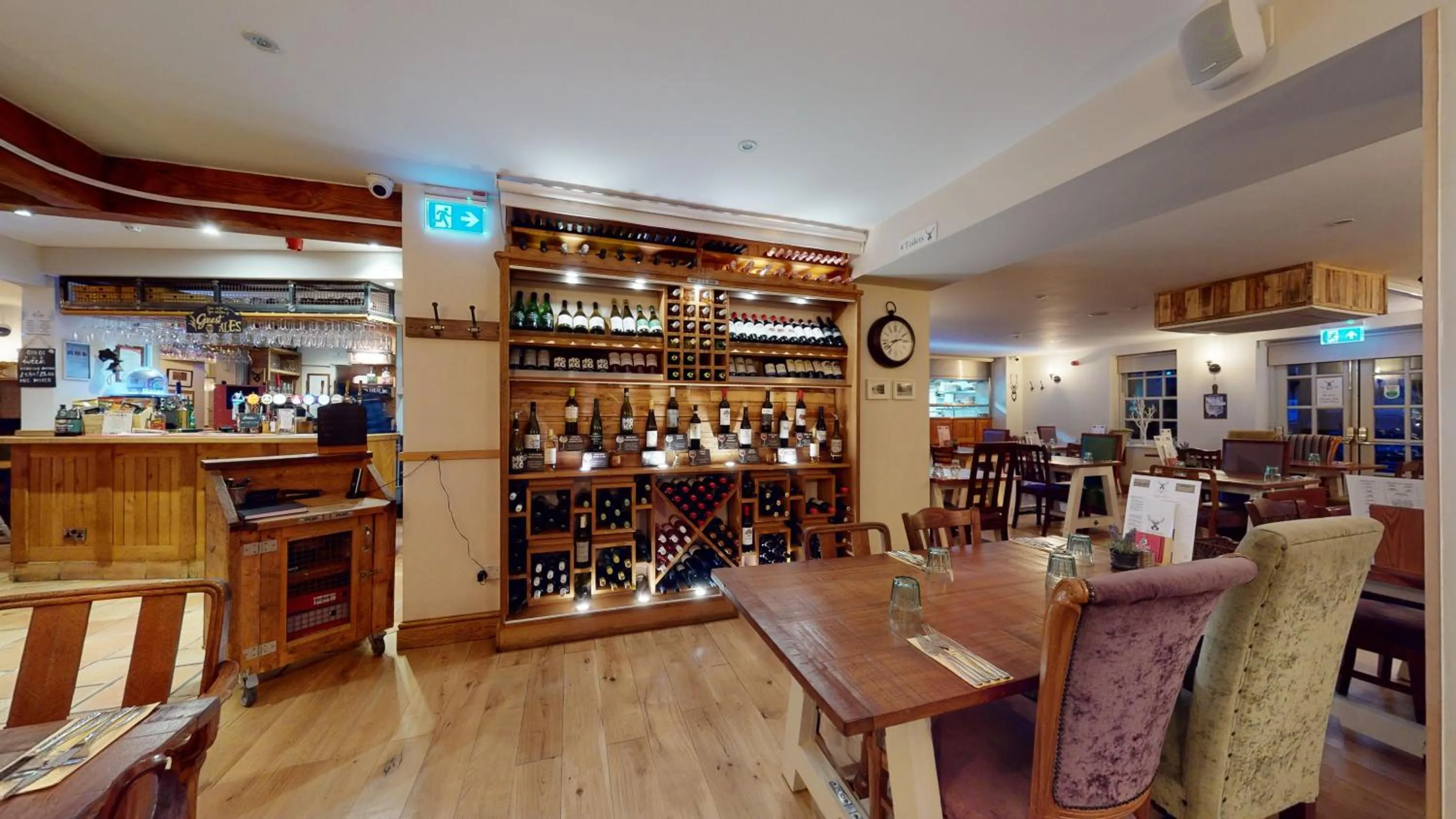 Restaurant/places to eat in The Devonshire Arms