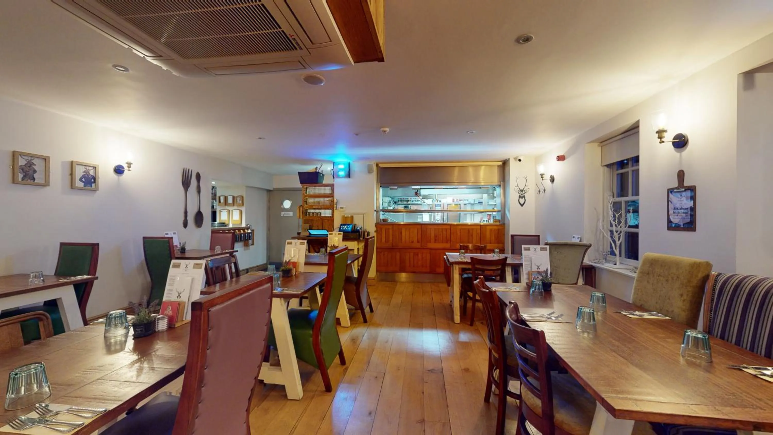 Restaurant/places to eat in The Devonshire Arms