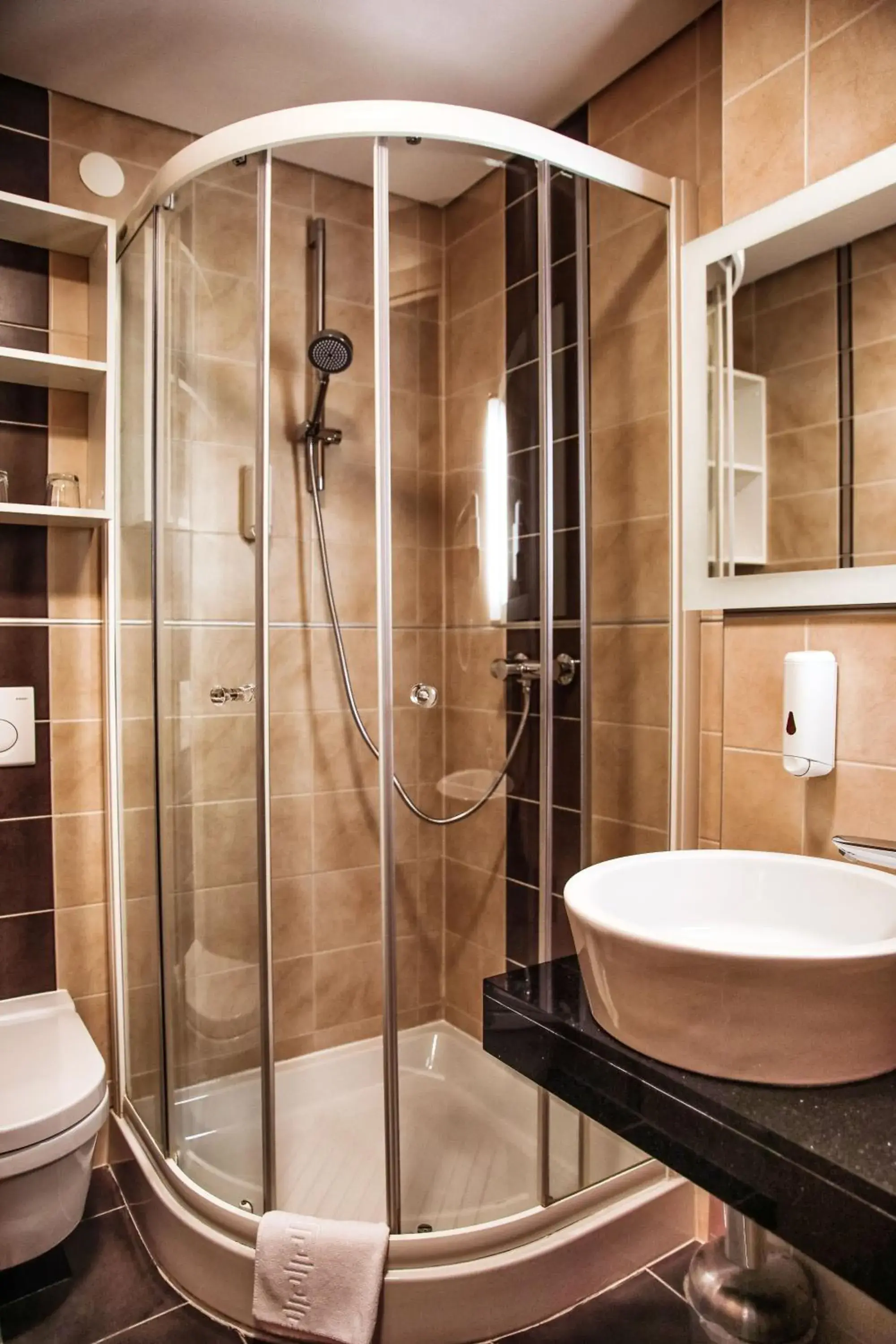 Twin Room - single occupancy in Hotel Lent Twin Room - single occupancy in Hotel Lent