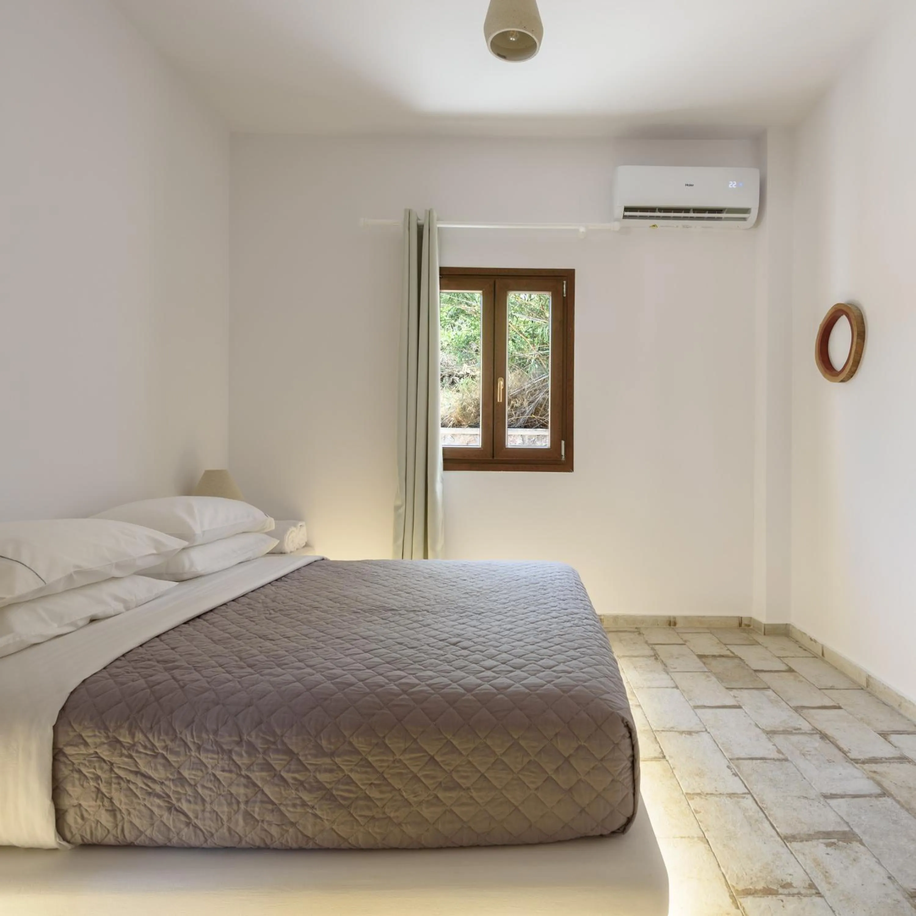 Bed in Elia Residences Santorini