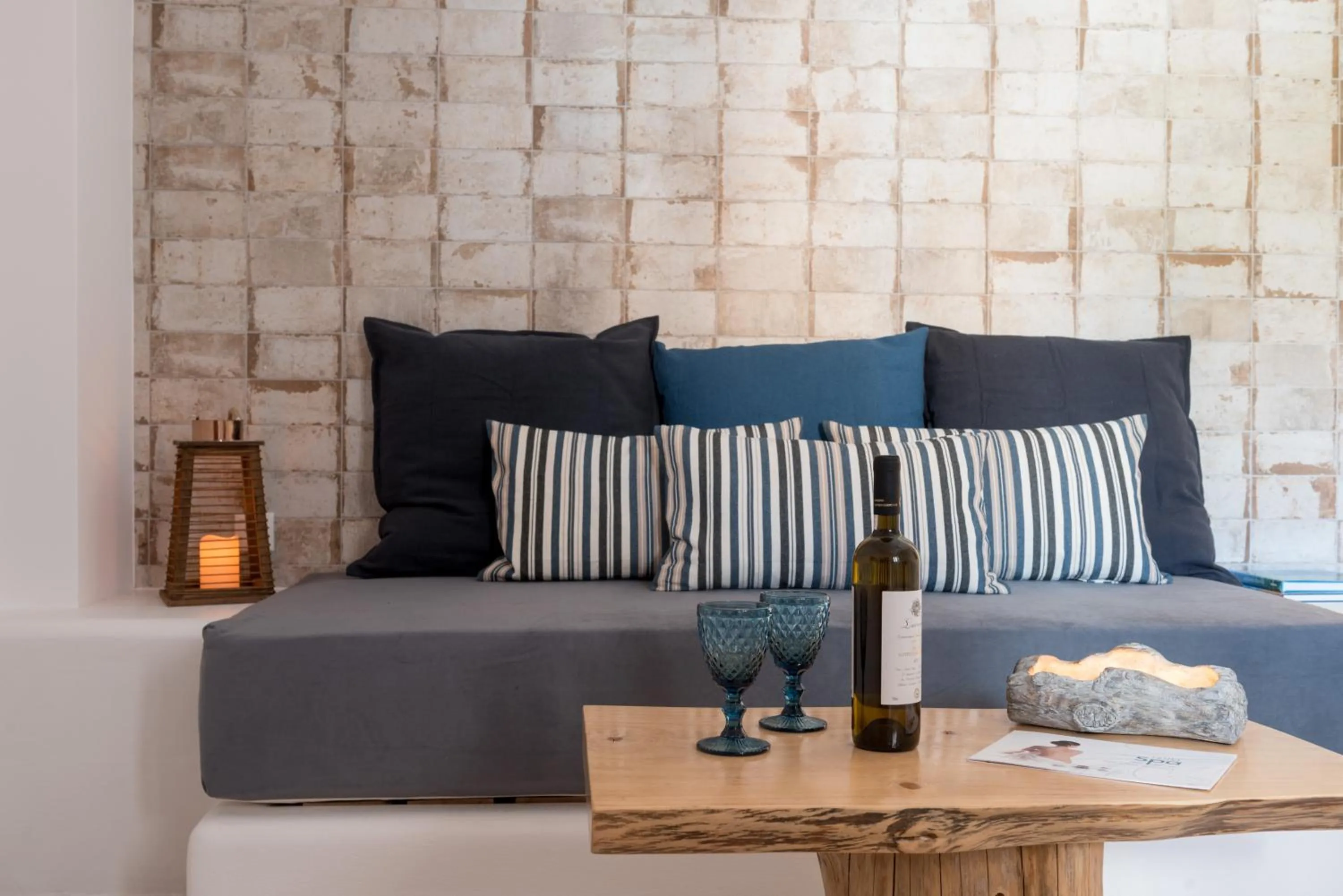 Living room in Elia Residences Santorini