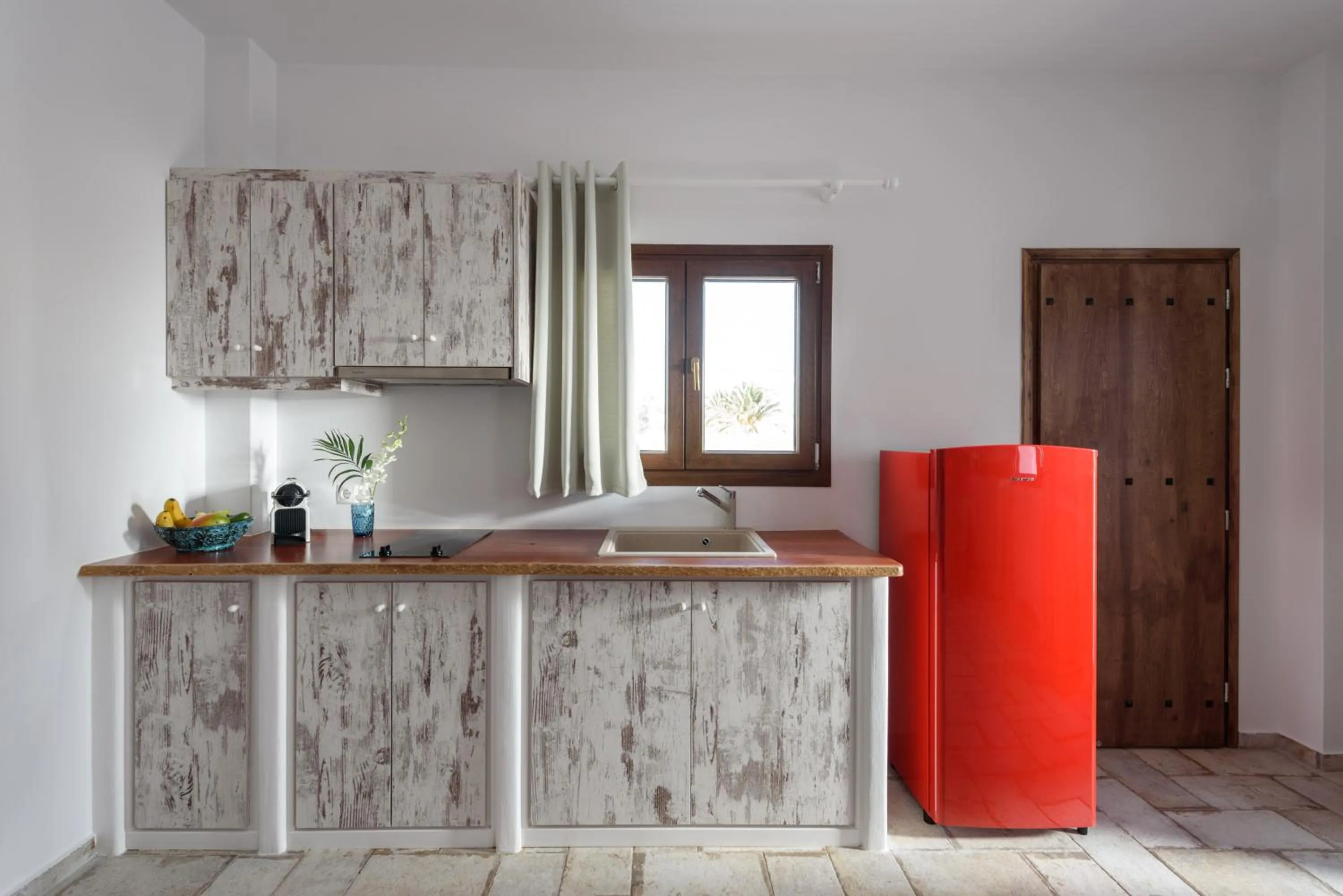 Kitchen or kitchenette in Elia Residences Santorini