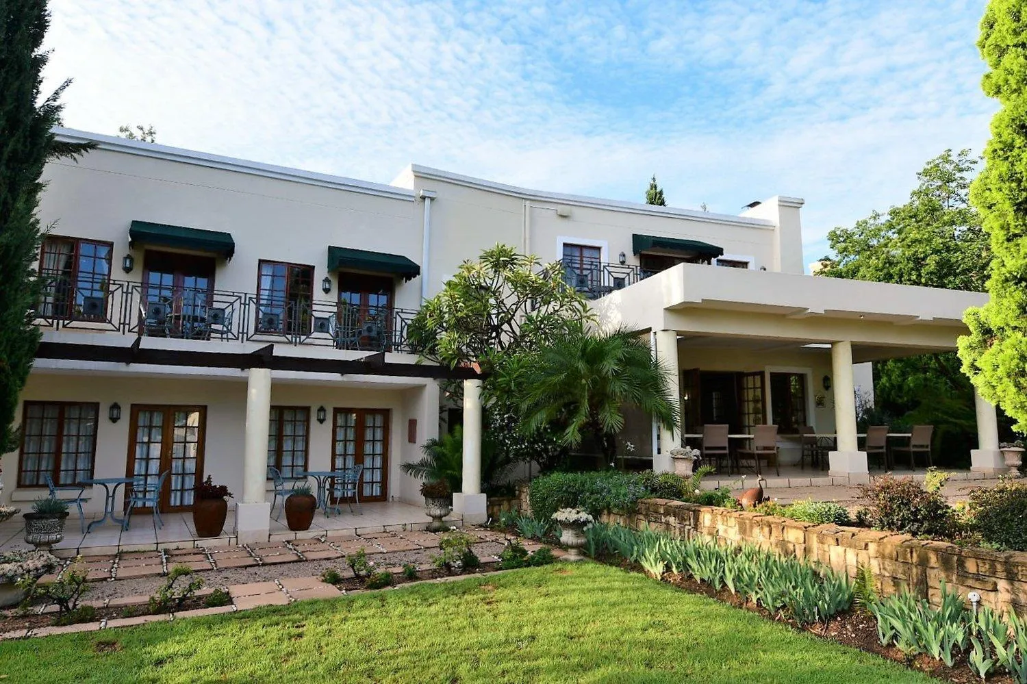 Property building in Highgrove Guesthouse Morningside Sandton