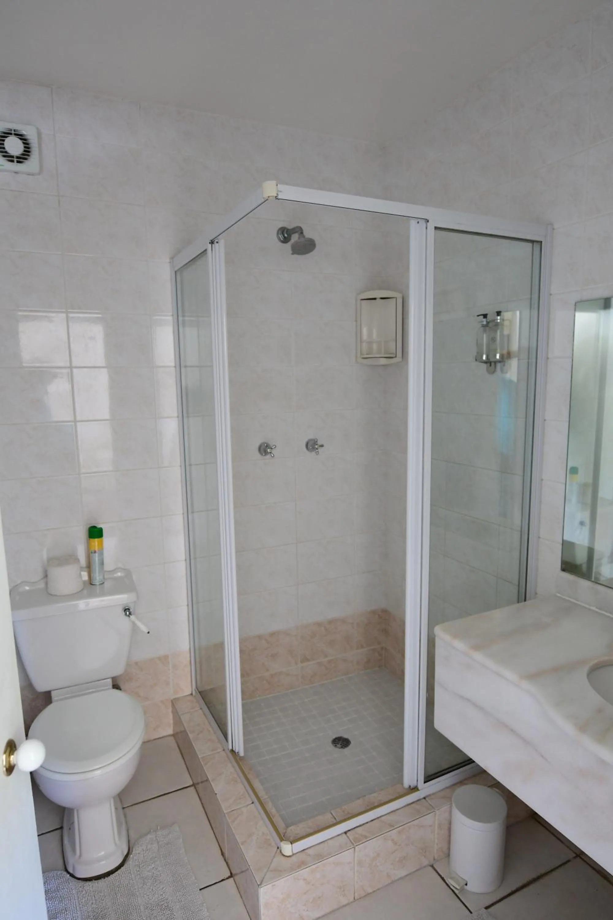 Bathroom in Highgrove Guesthouse Morningside Sandton