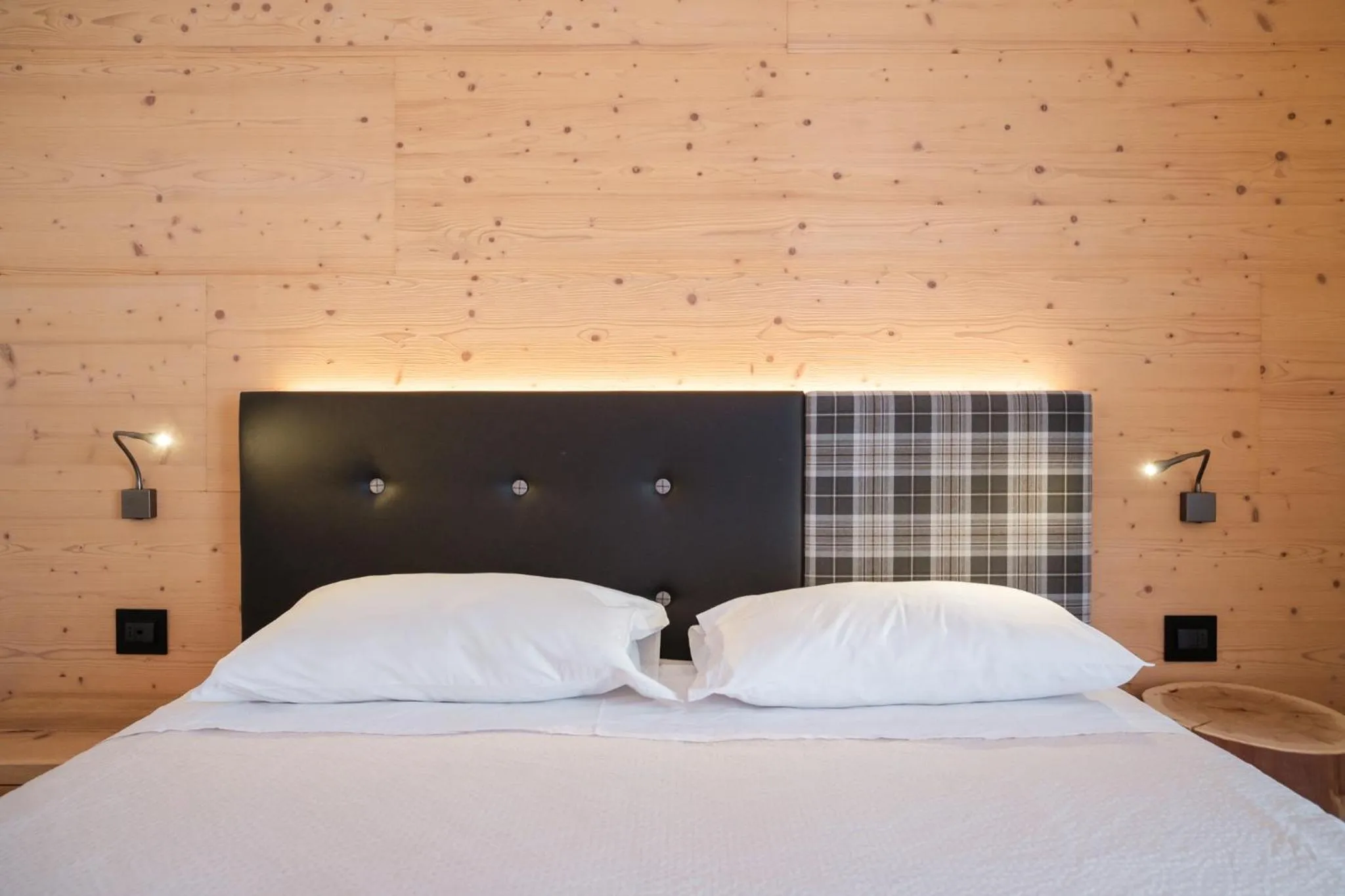 Bed in Hotel Piccola Baita