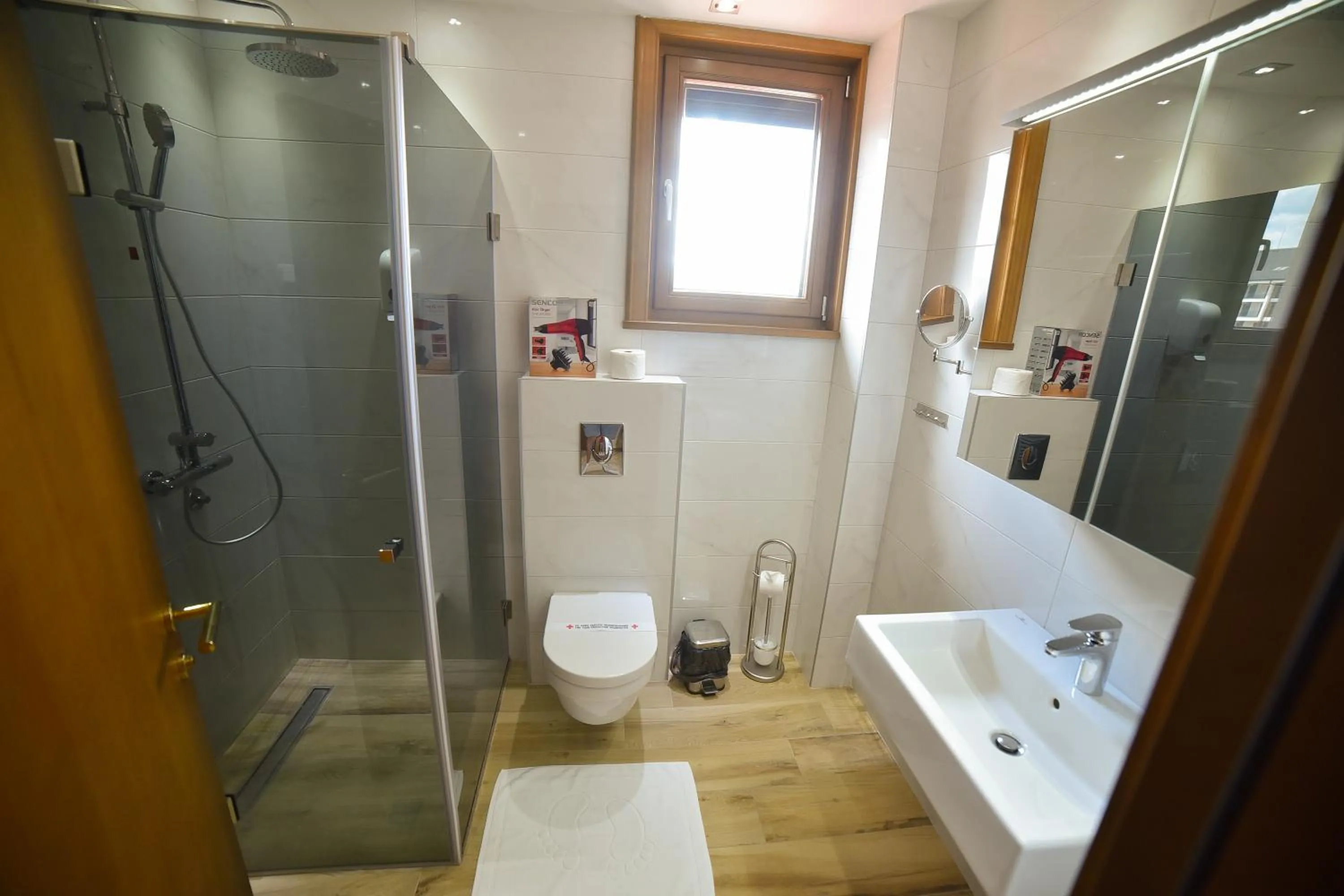 Shower in Central Inn