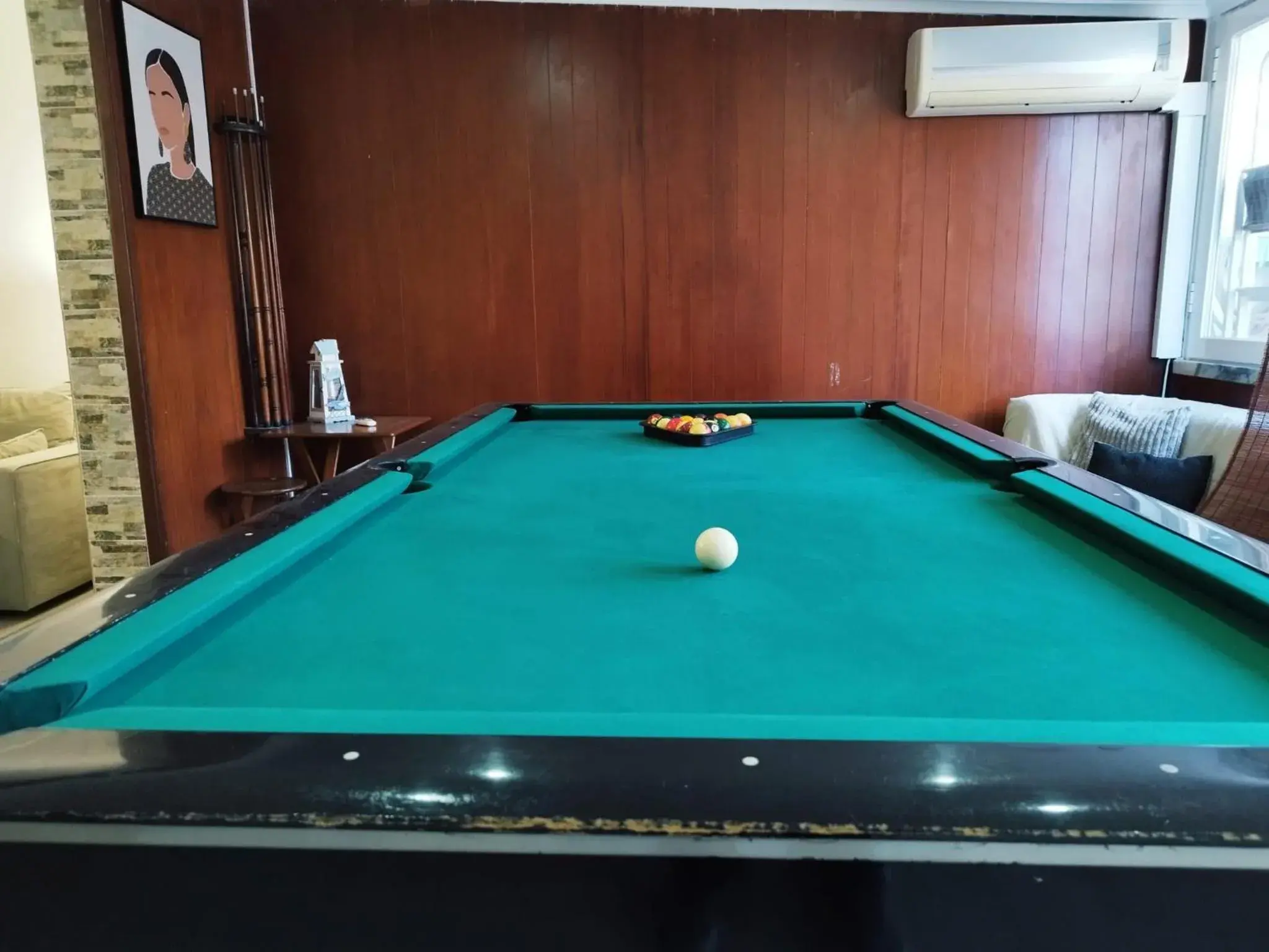 Two-Bedroom Apartment in Caparica Beach Charming Two-Bedroom Apartment in Caparica Beach Charming