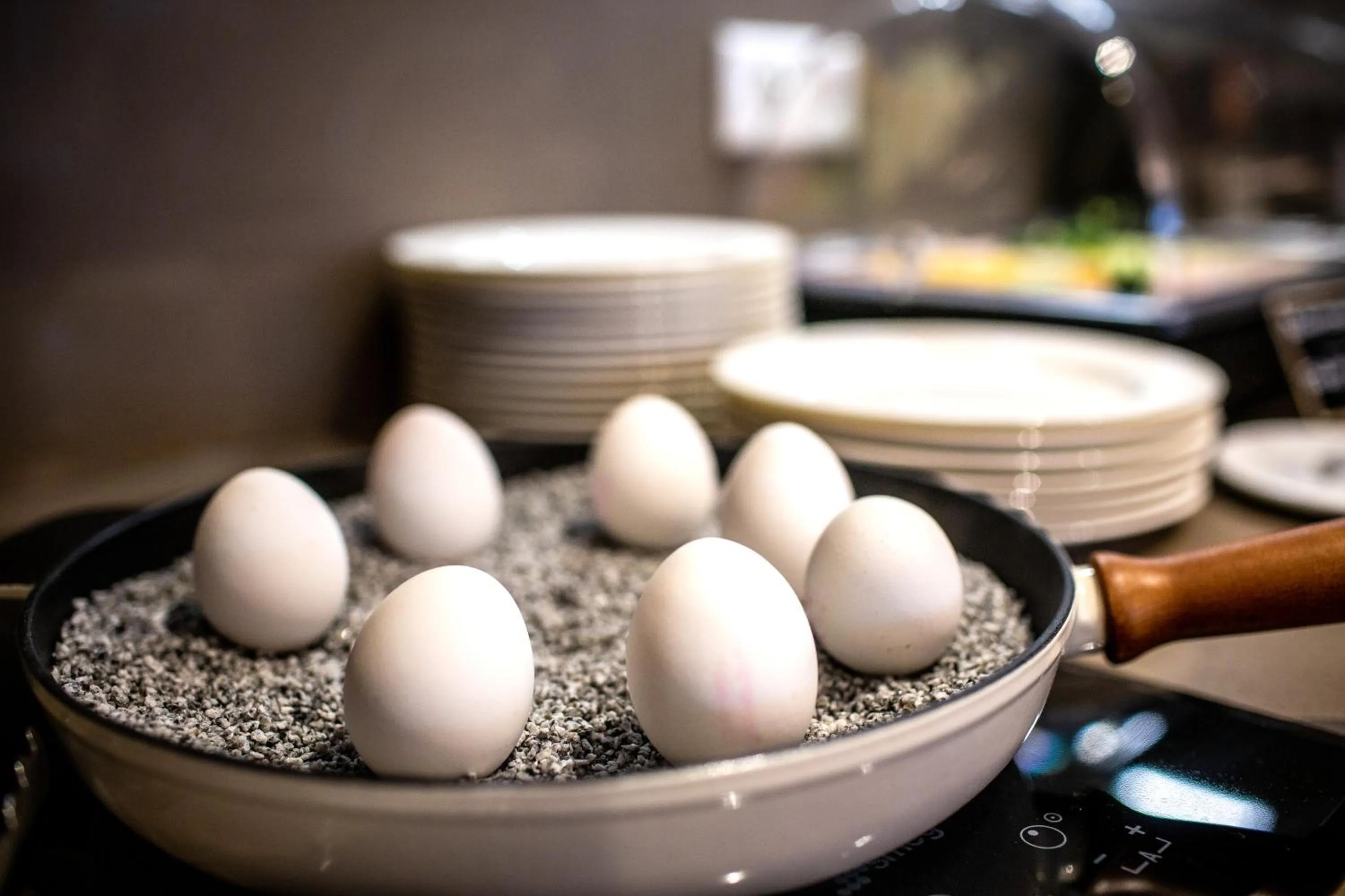 Breakfast in THE FLAG Oskar M.