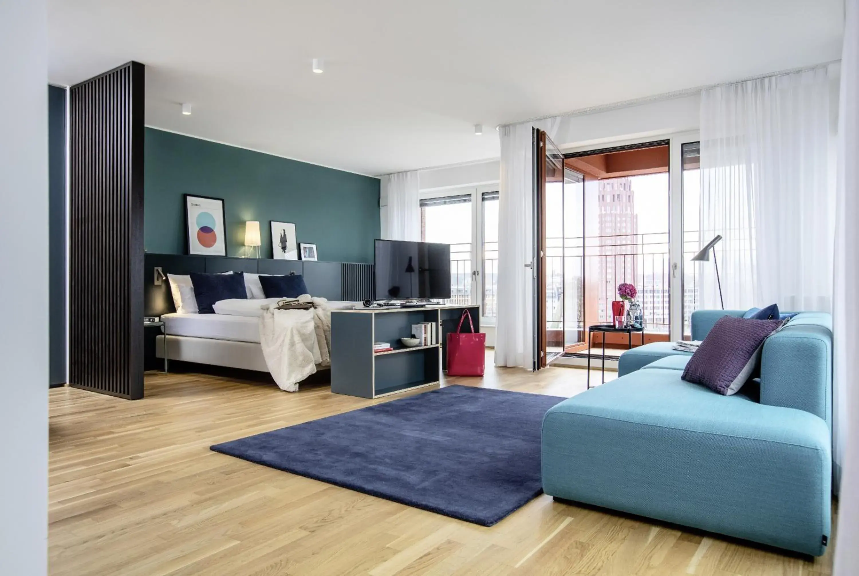 Executive Comfort Double Studio with River View (71 in bed) in THE FLAG Oskar M. Executive Comfort Double Studio with River View (71 in bed) in THE FLAG Oskar M.