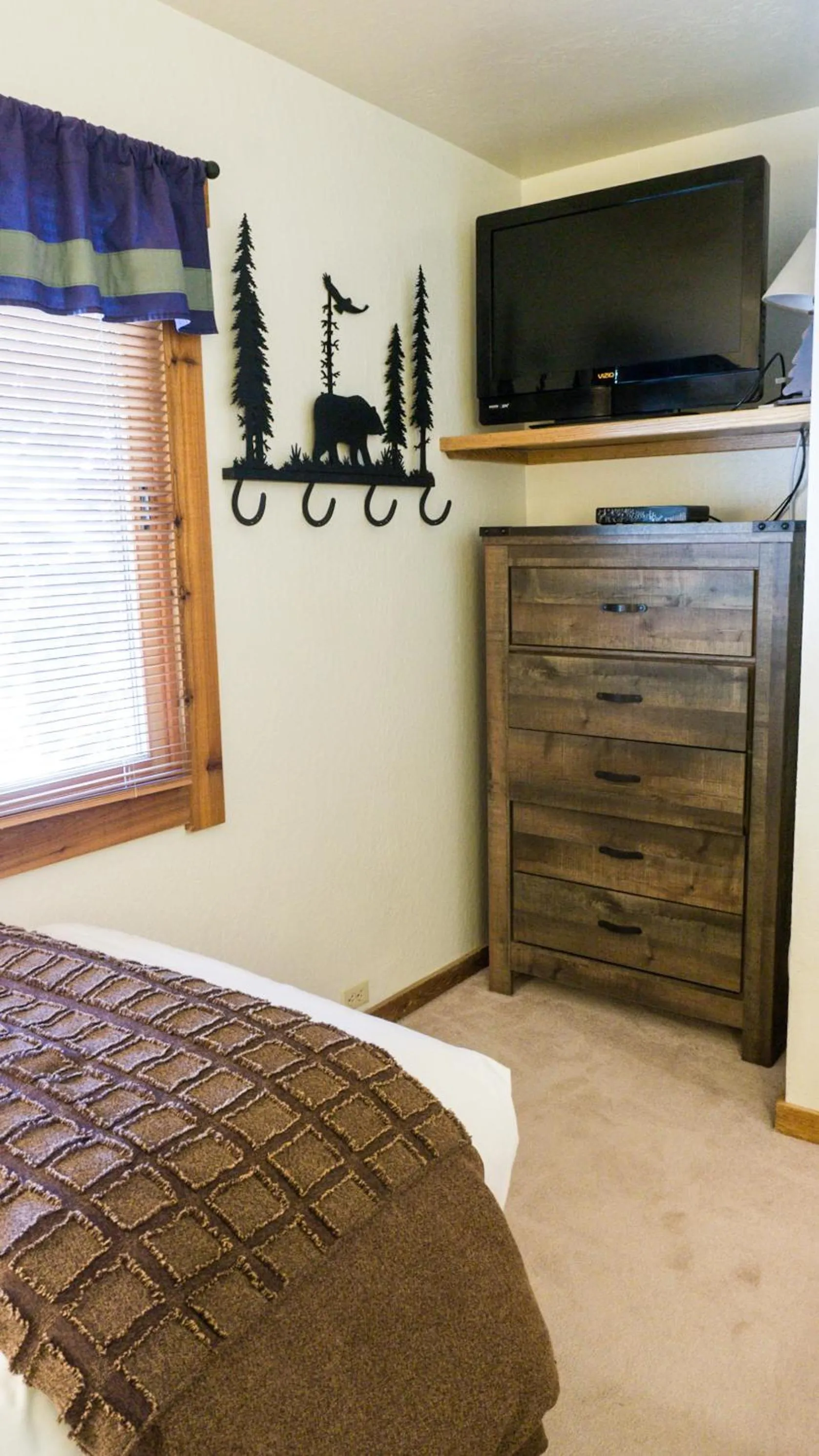 Bed in Ski Trails 4042