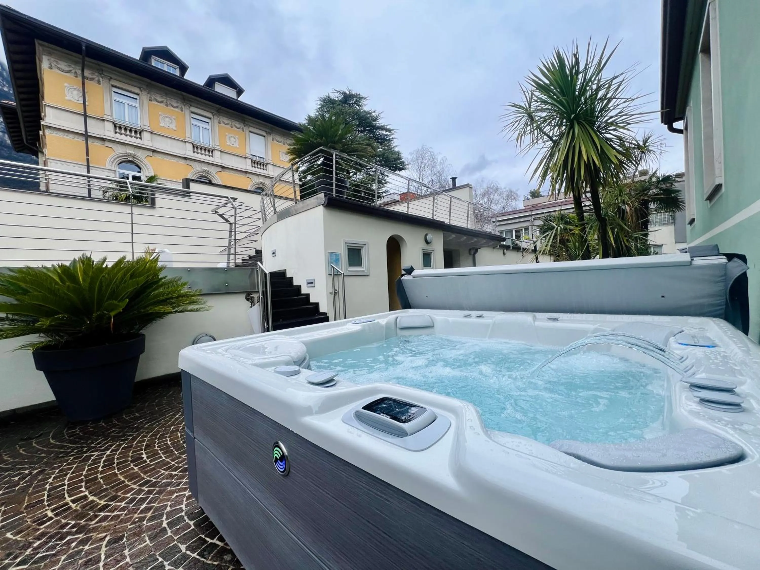 Hot Tub in Residence Alle Palme