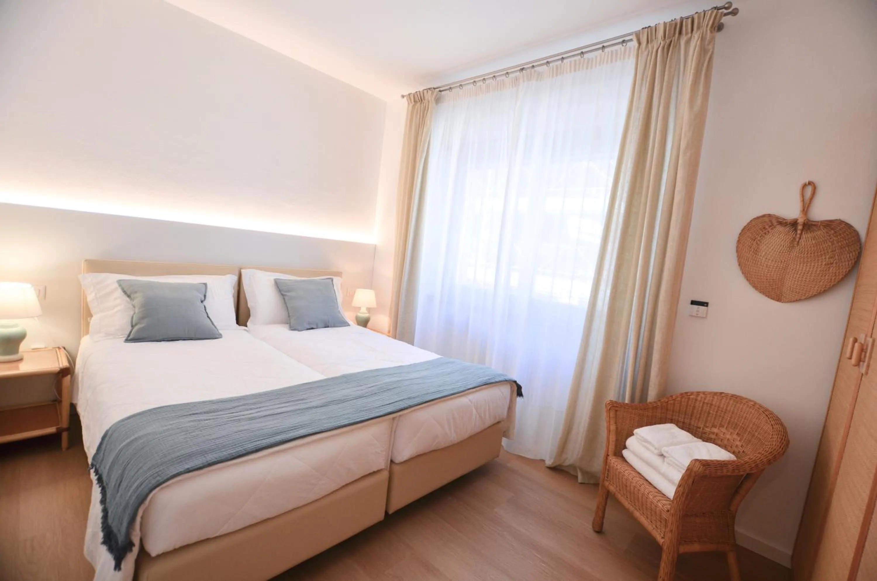 Bedroom, Bed in Villa Phoenix - Lake Apartments