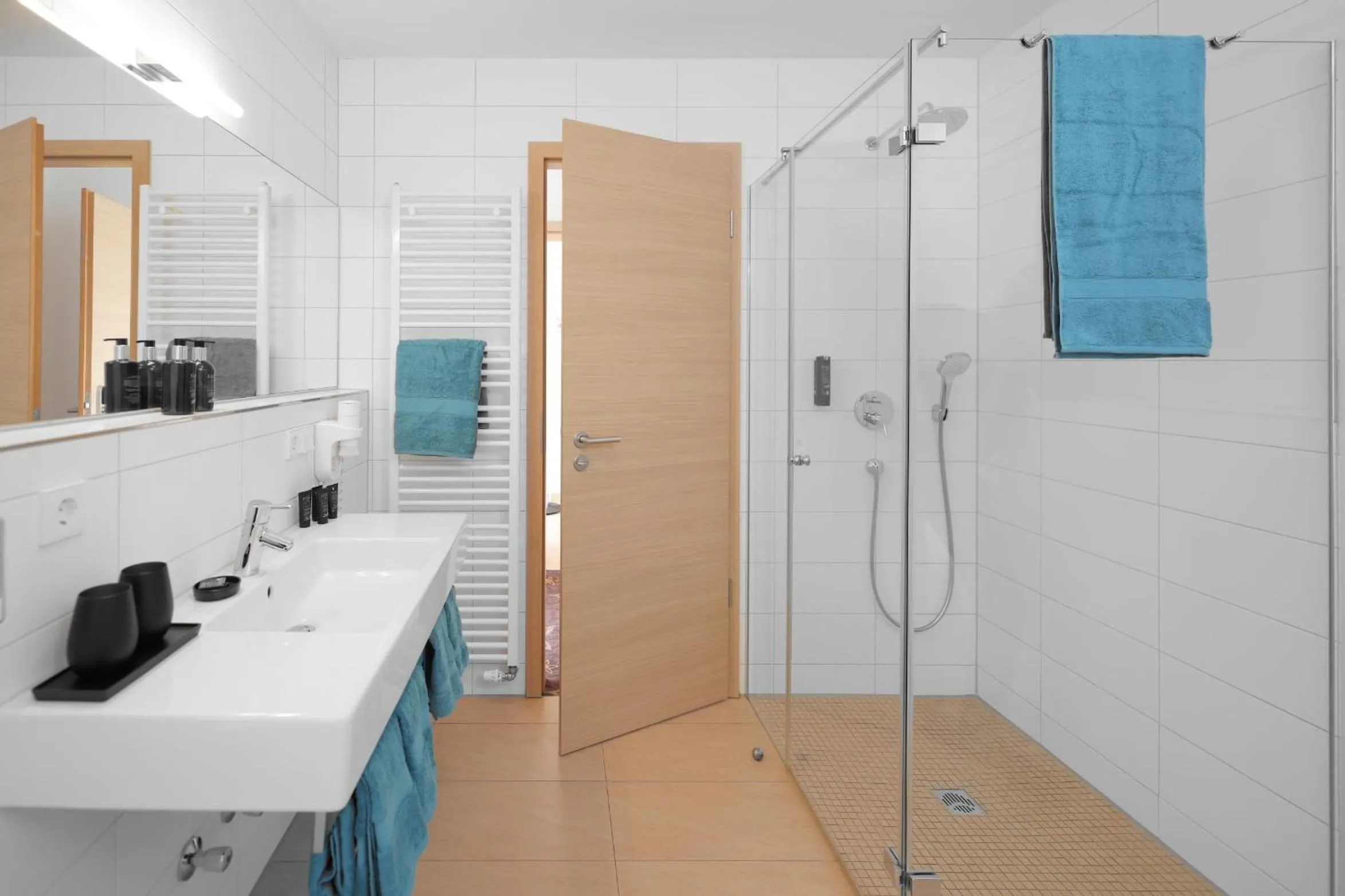 Shower in Hotel Württemberger Hof